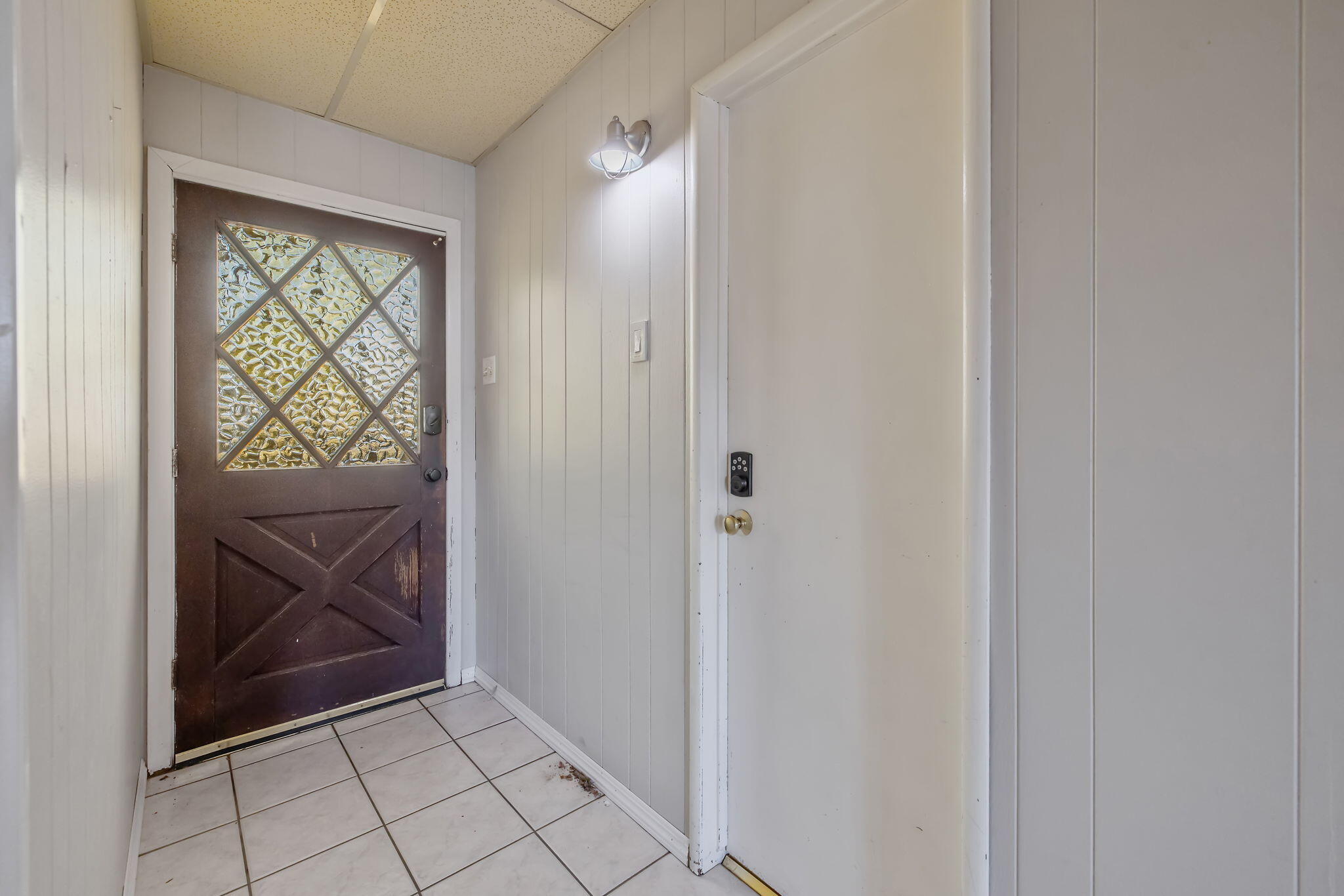 2735 W Laura Ave, Visalia, CA 93277