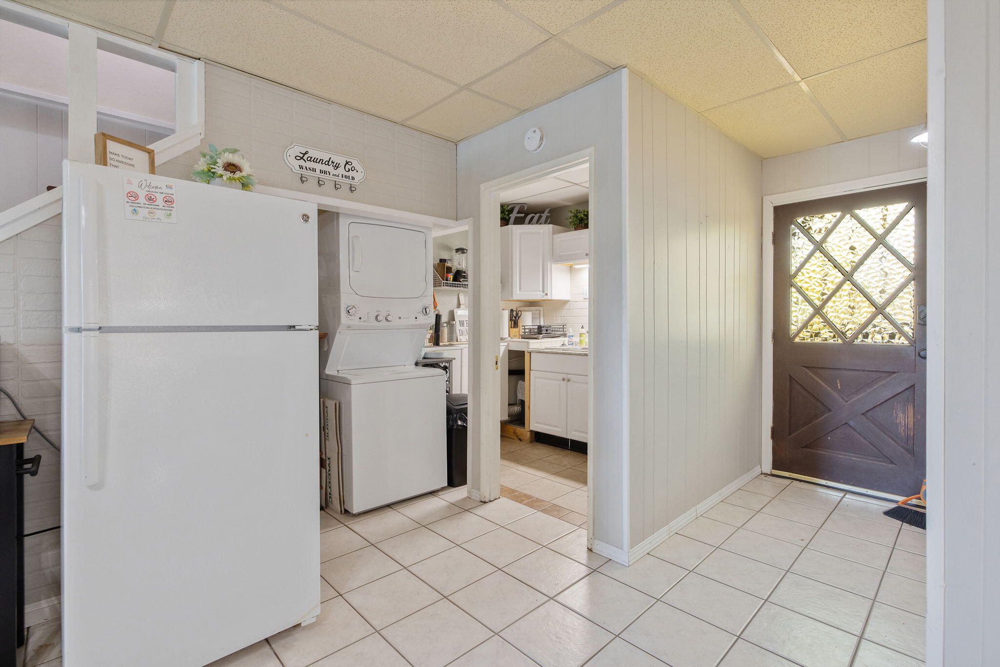 2735 W Laura Ave, Visalia, CA 93277