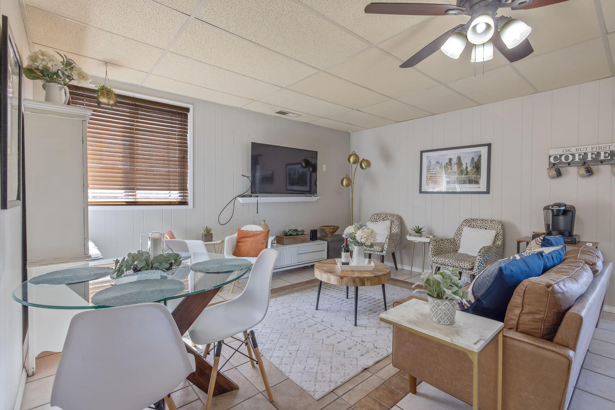 2735 W Laura Ave, Visalia, CA 93277