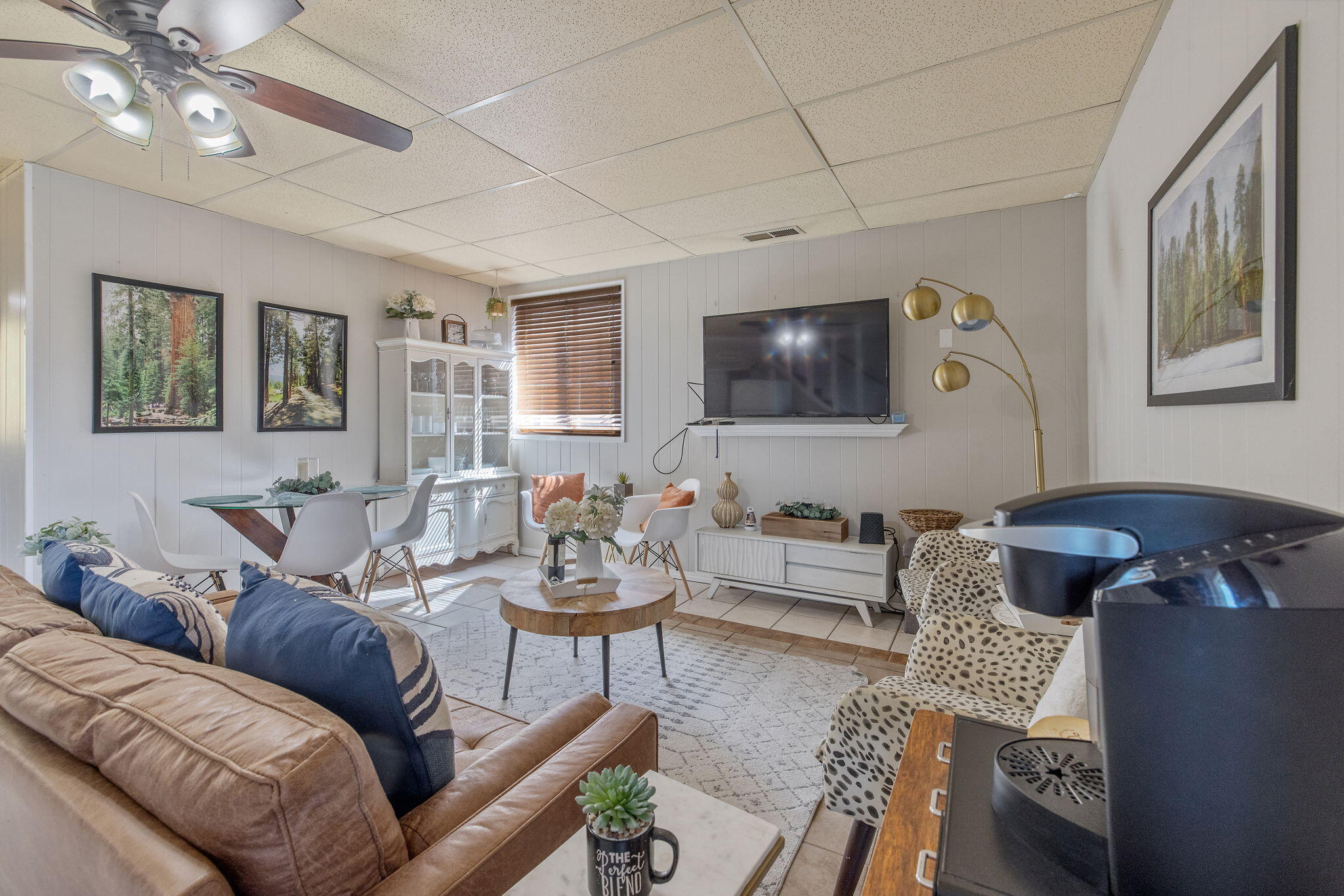 2735 W Laura Ave, Visalia, CA 93277