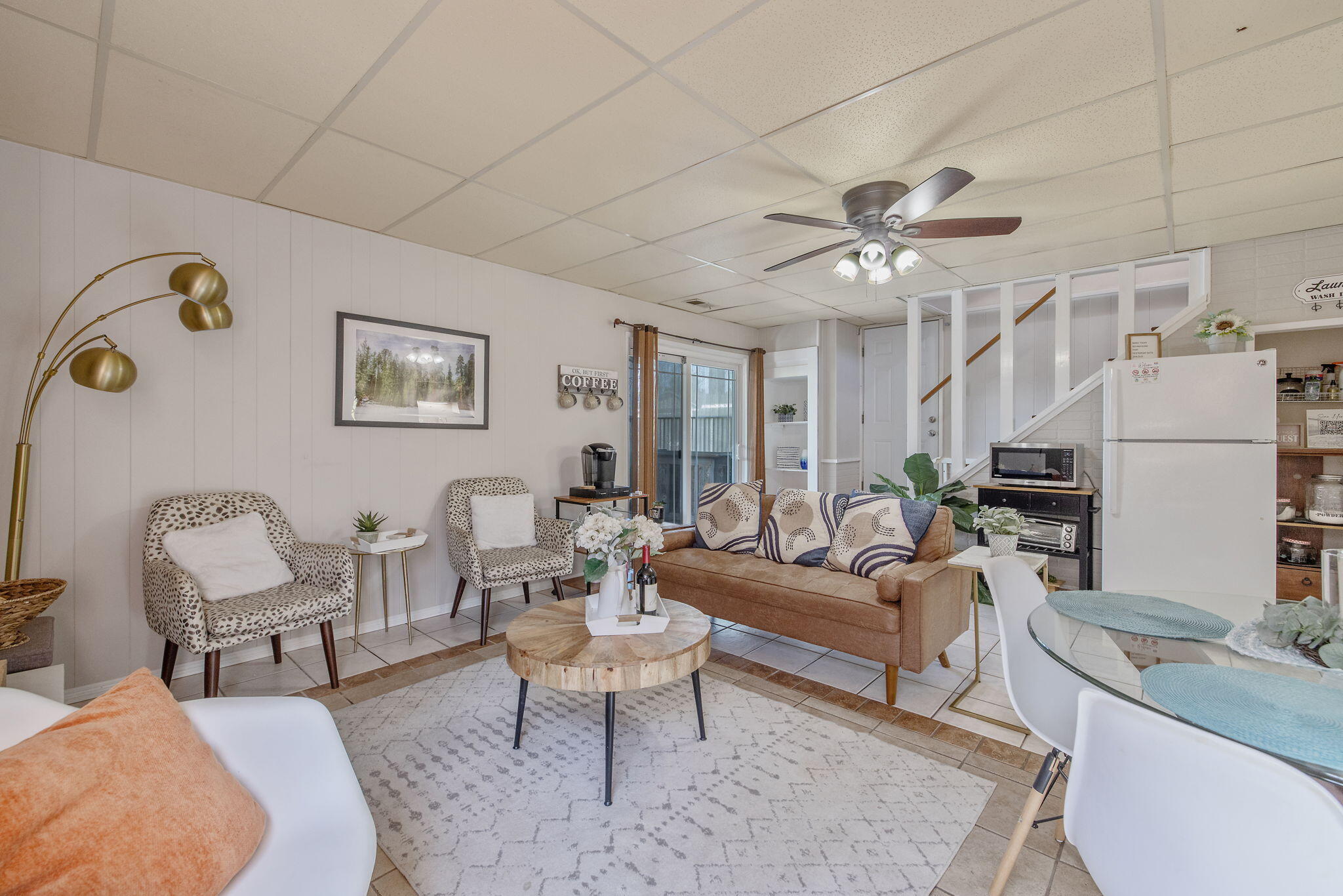 2735 W Laura Ave, Visalia, CA 93277