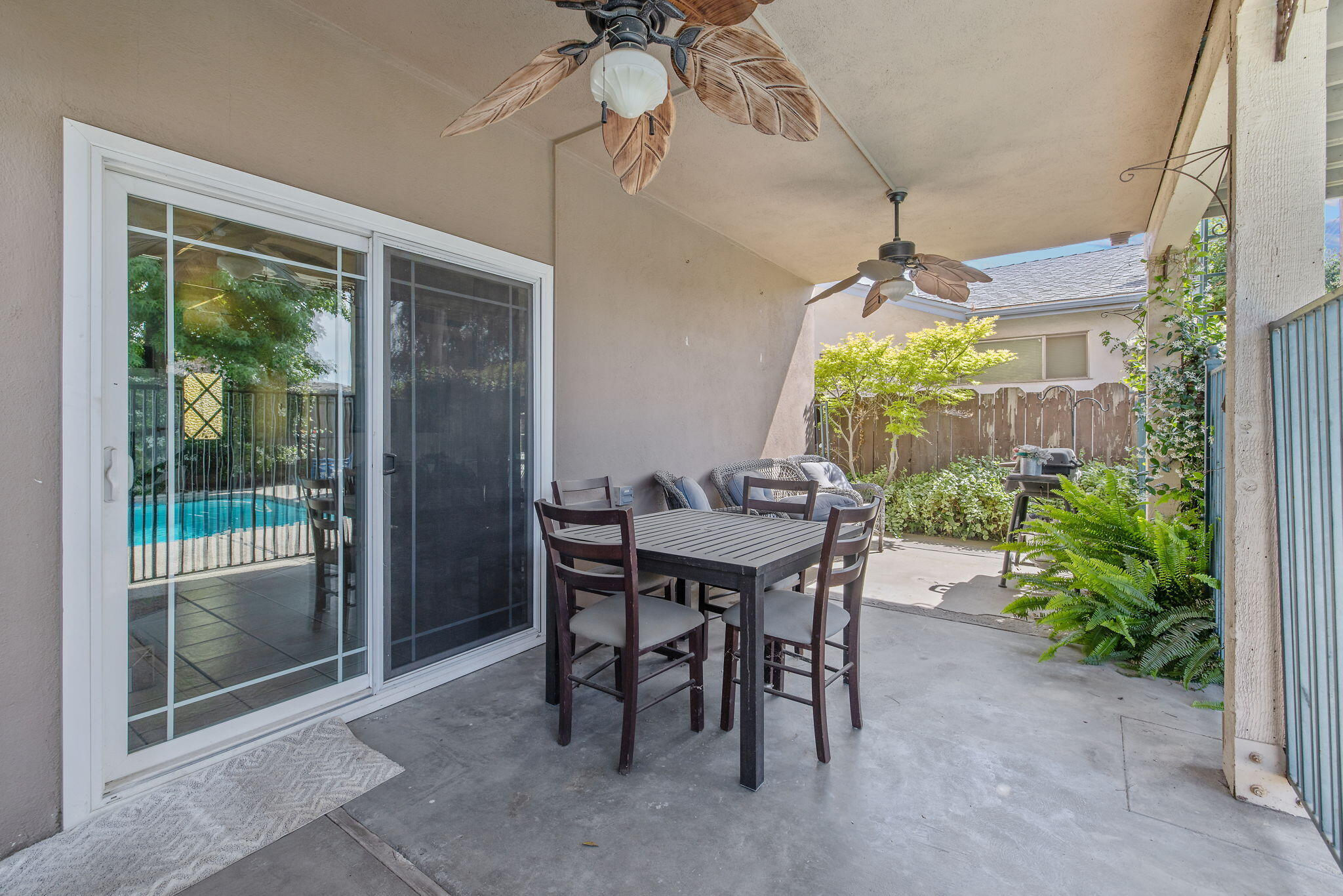 2735 W Laura Ave, Visalia, CA 93277