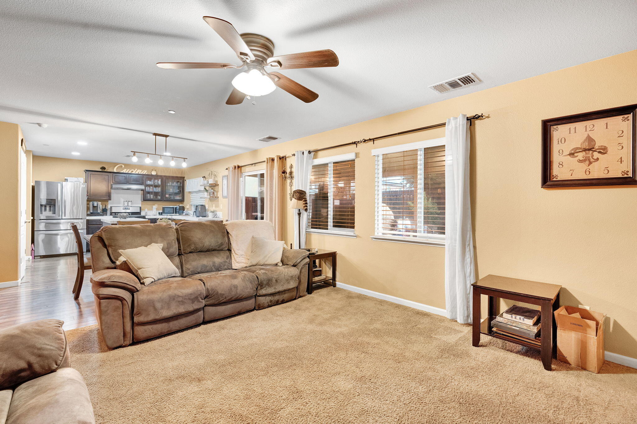 1418 Mandarin St, Madera, CA 93638