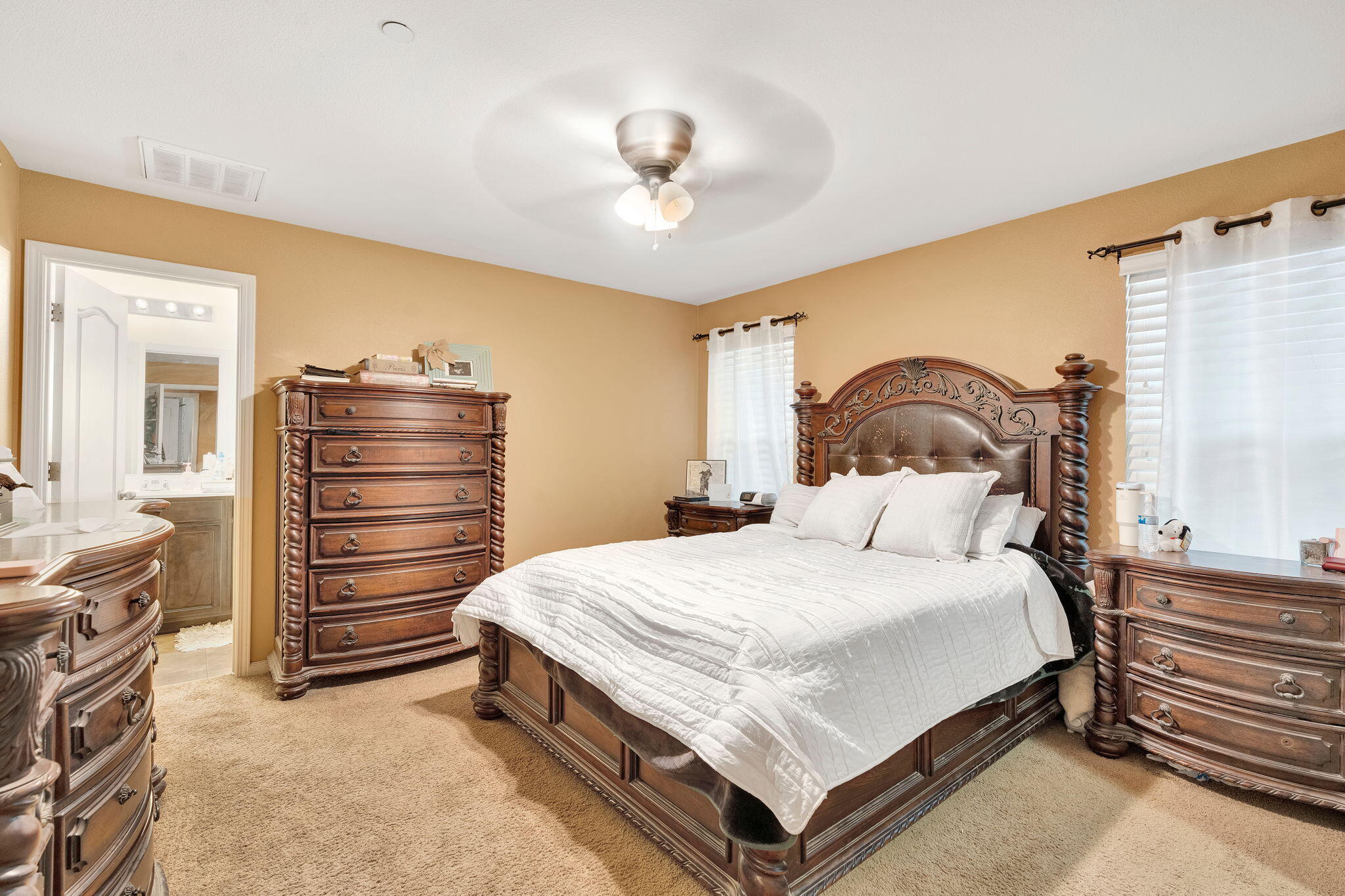 1418 Mandarin St, Madera, CA 93638