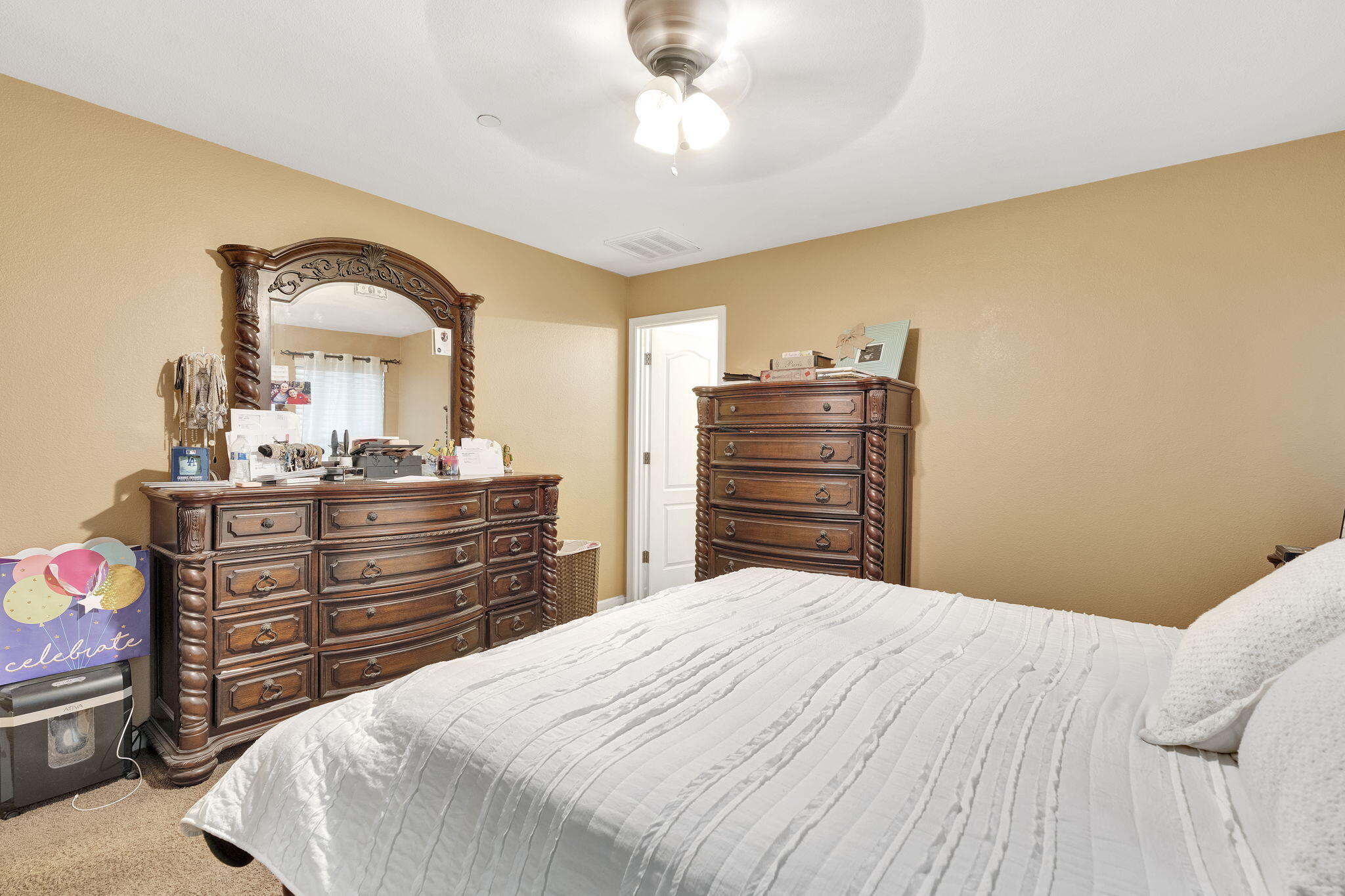 1418 Mandarin St, Madera, CA 93638