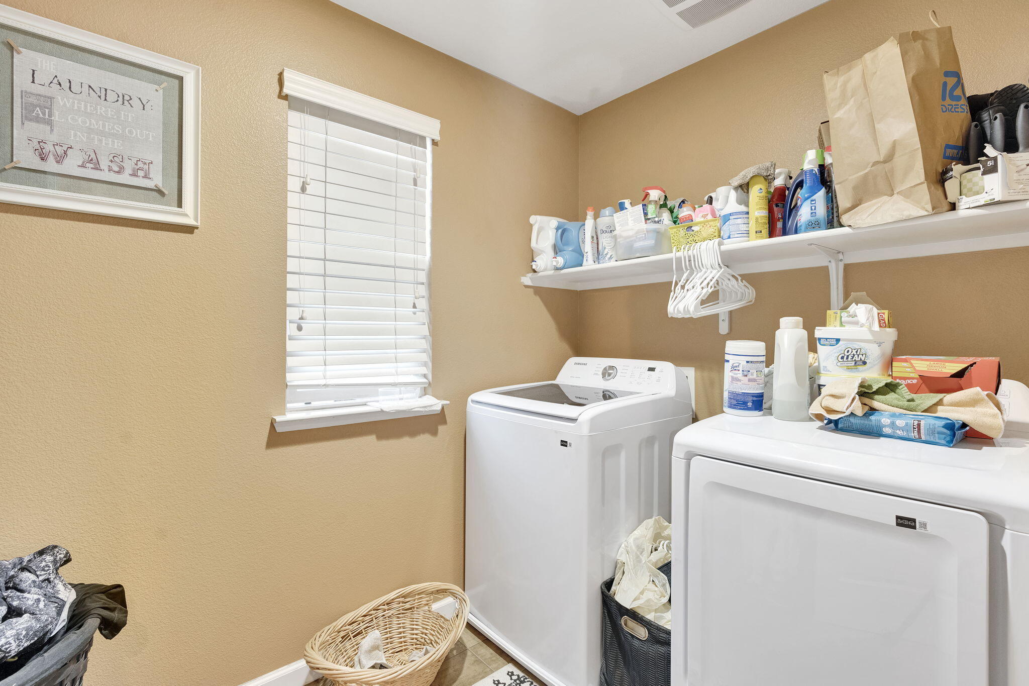 1418 Mandarin St, Madera, CA 93638