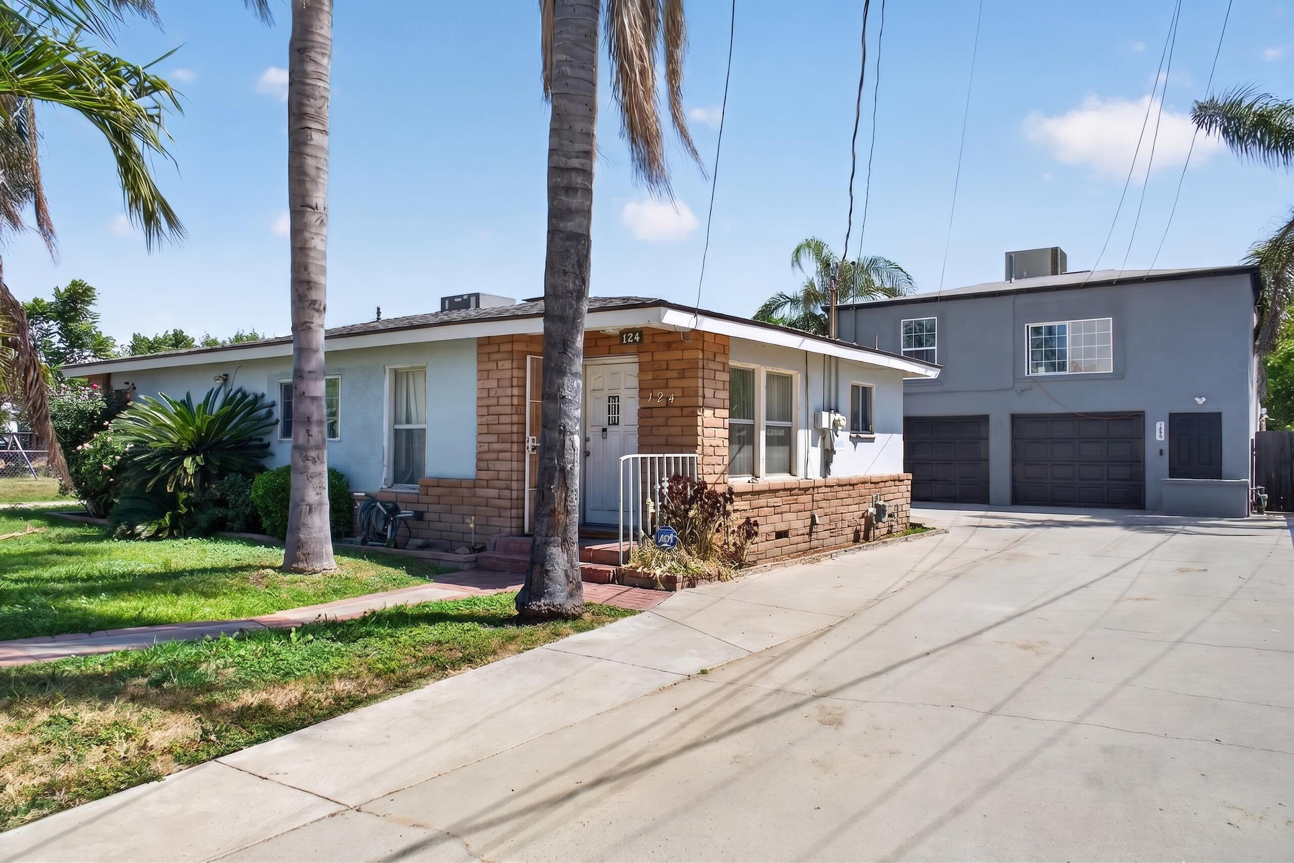 124 S Maston St, Porterville, CA 93257