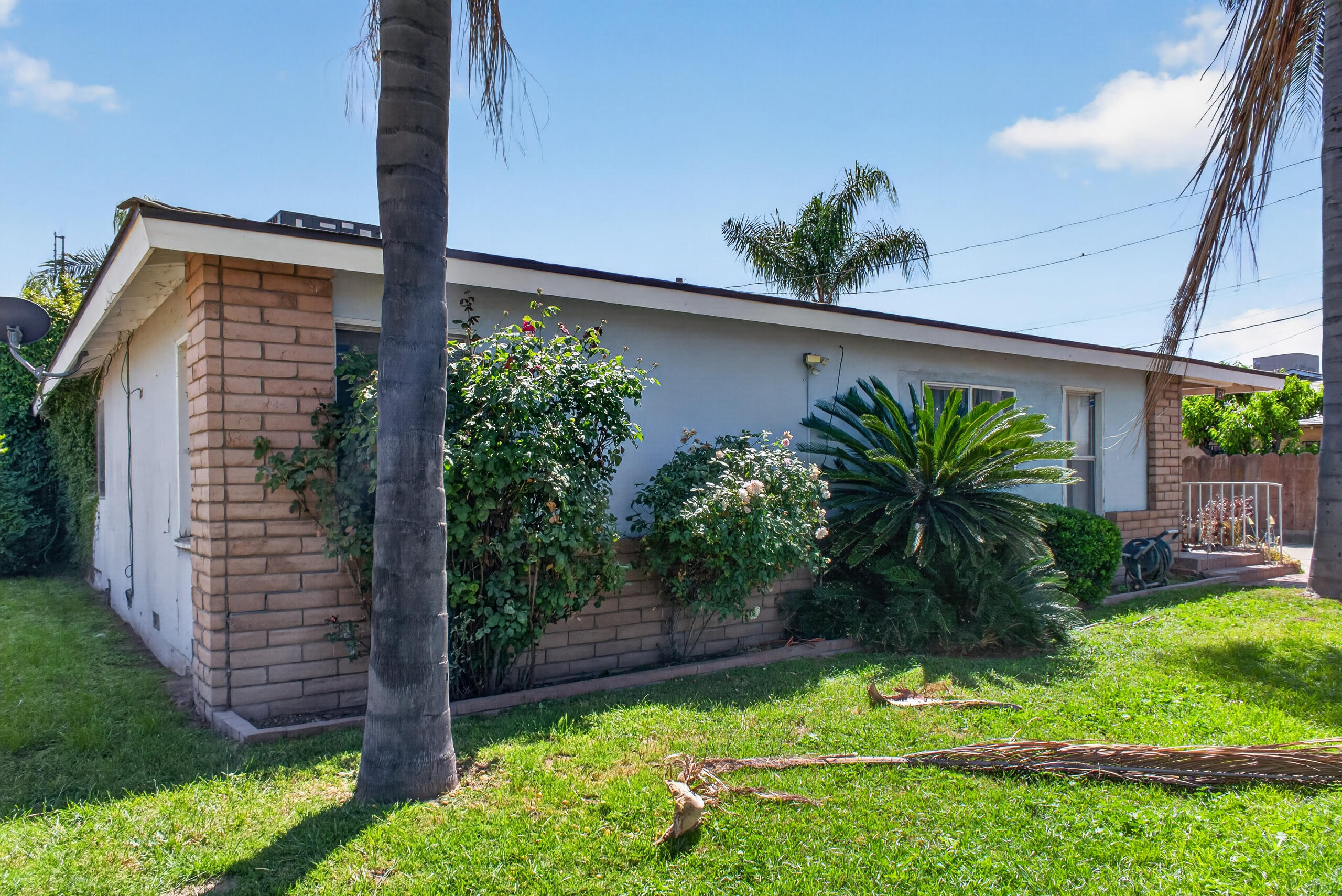 124 S Maston St, Porterville, CA 93257