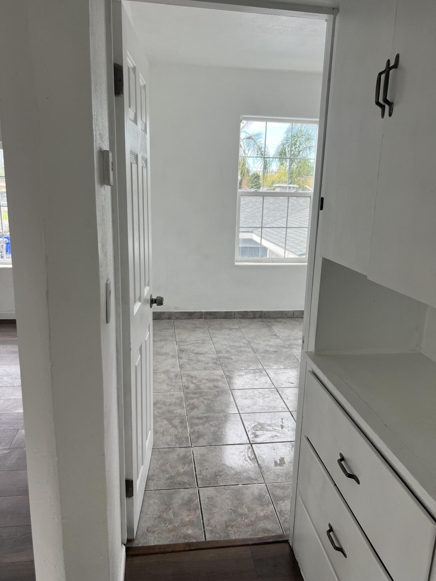 124 S Maston St, Porterville, CA 93257