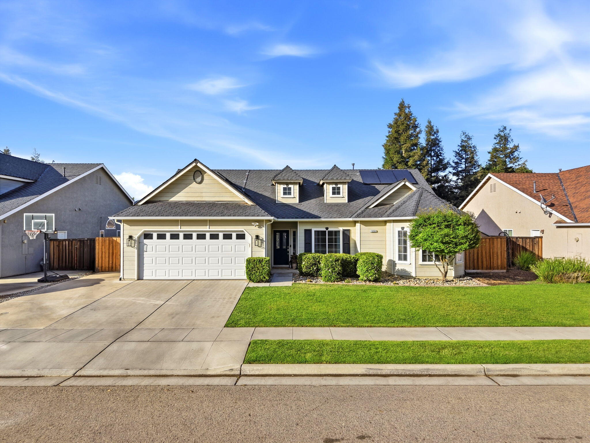 1854 Charles Krug, Tulare, CA 93274