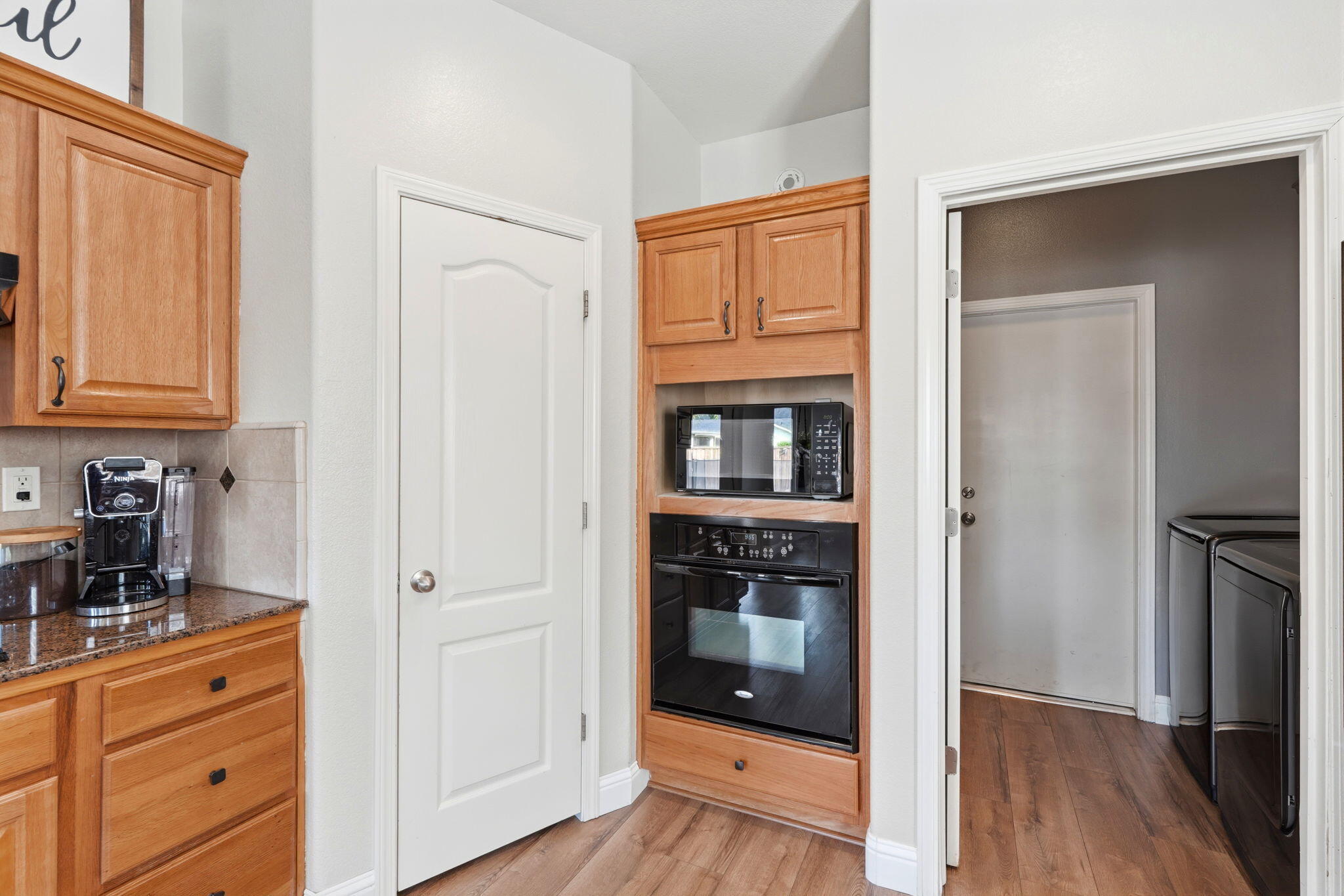 1854 Charles Krug, Tulare, CA 93274