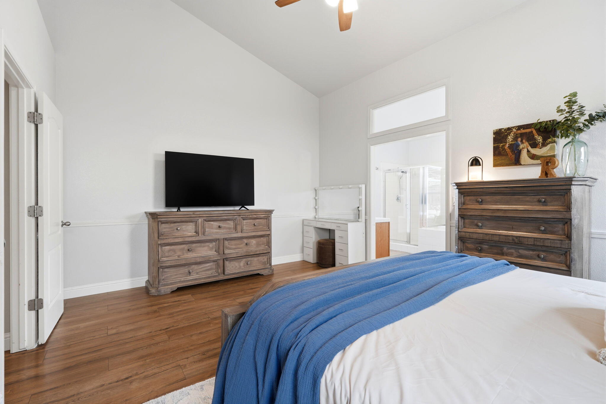 1854 Charles Krug, Tulare, CA 93274