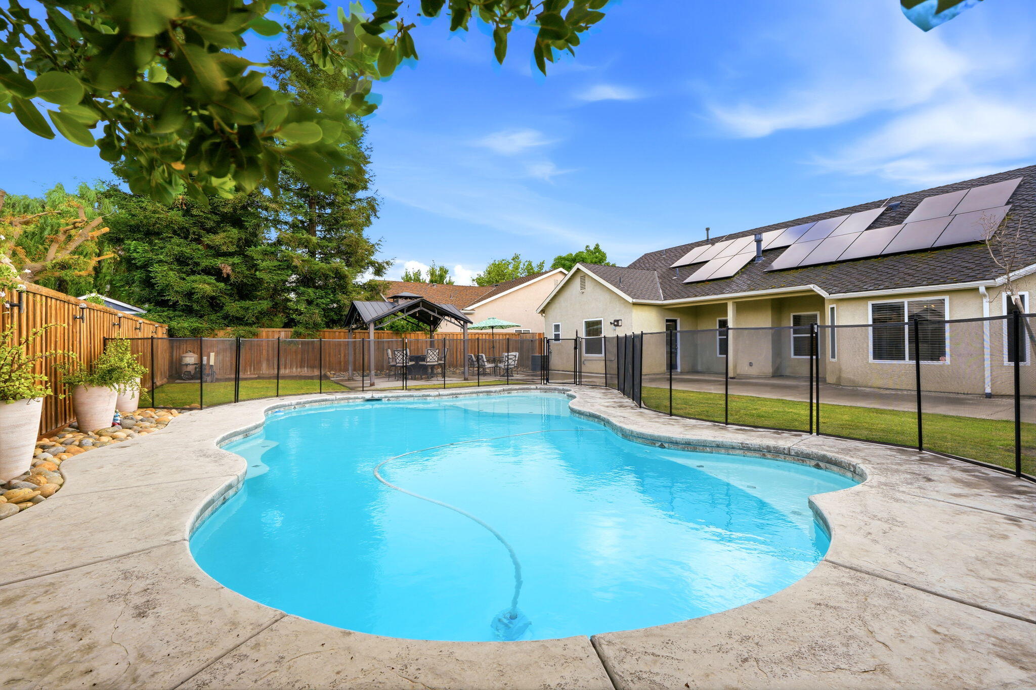 1854 Charles Krug, Tulare, CA 93274