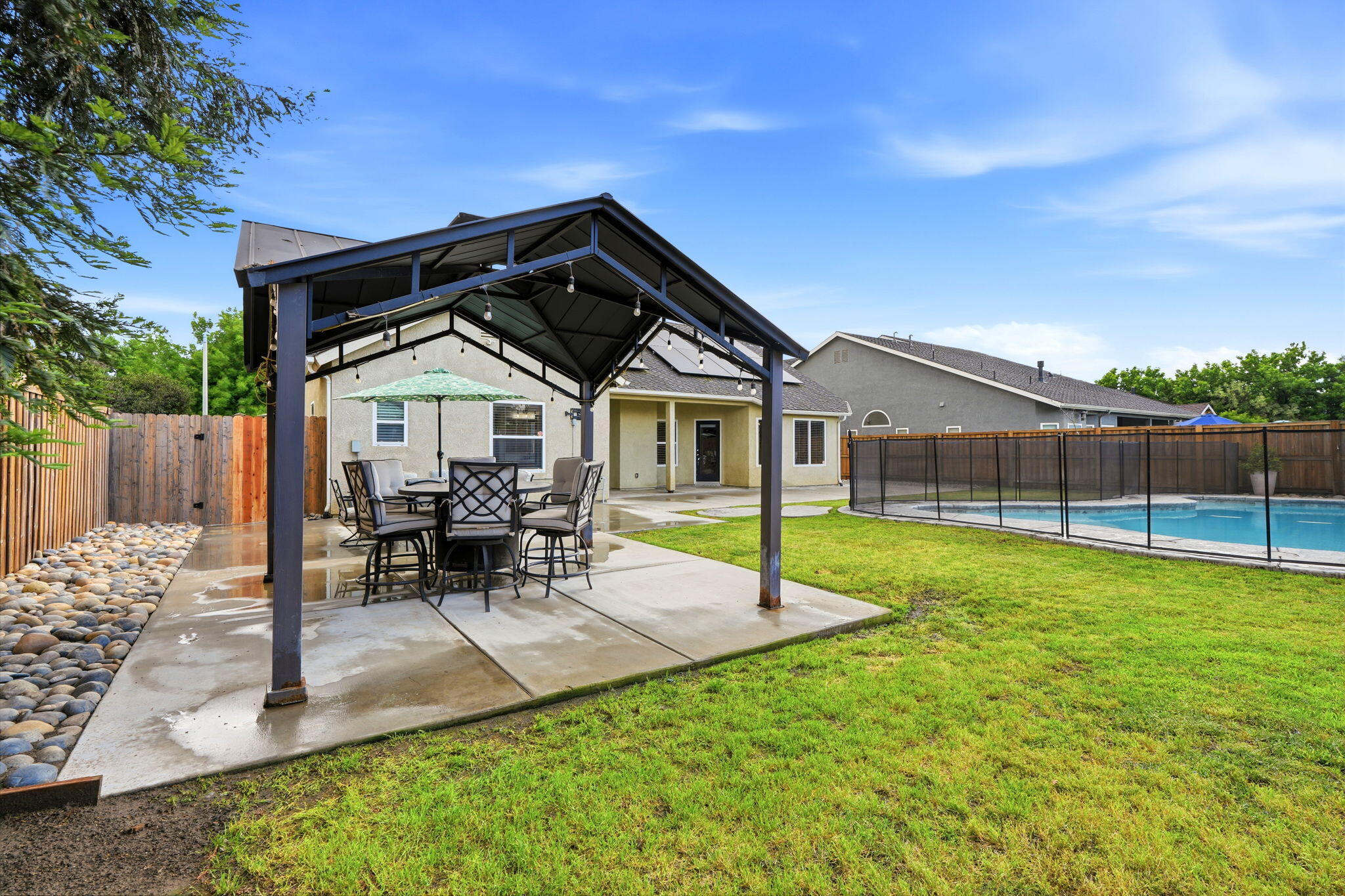 1854 Charles Krug, Tulare, CA 93274