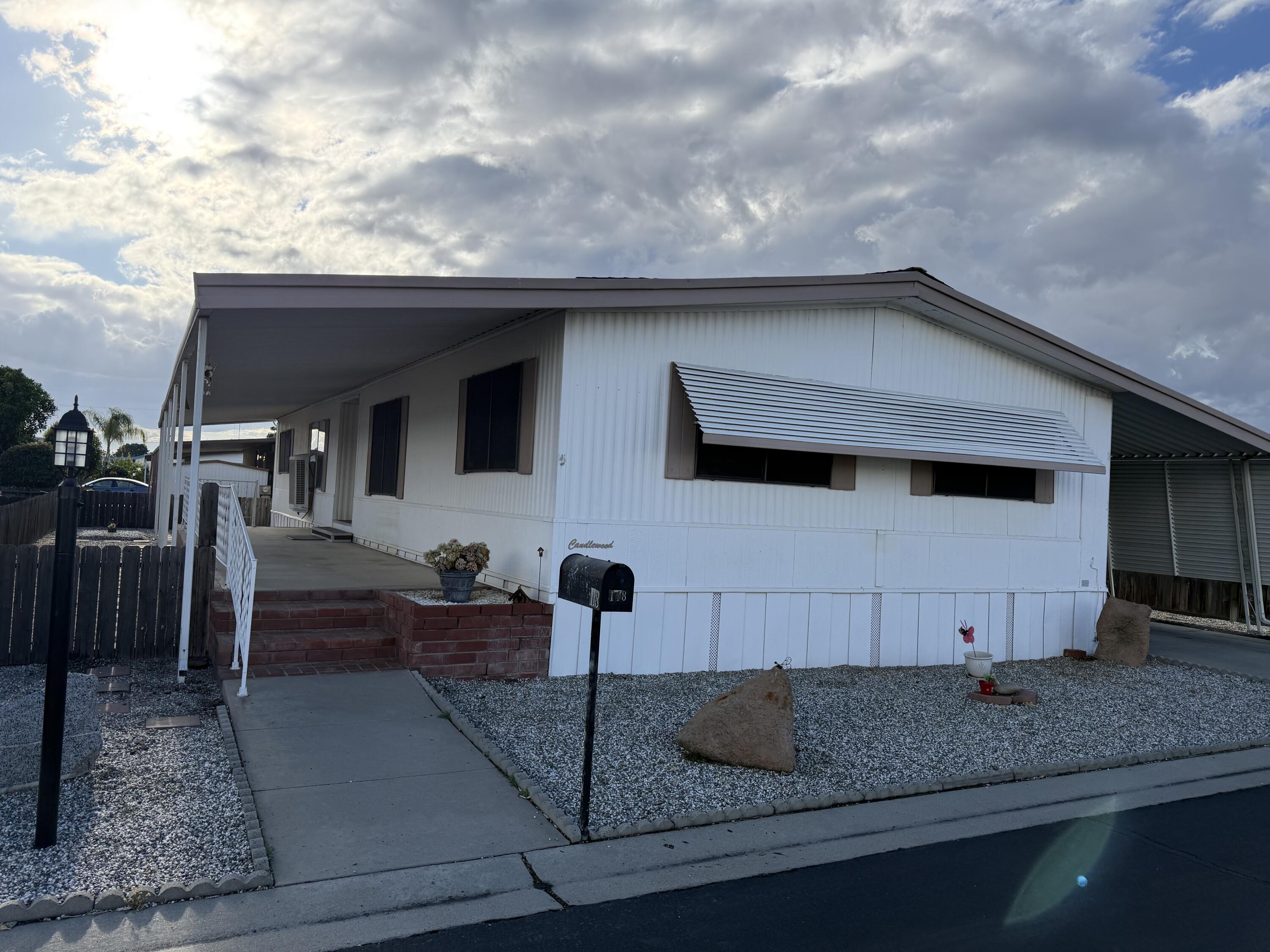 2627 W Midvalley Ave #118, Visalia, CA 93277