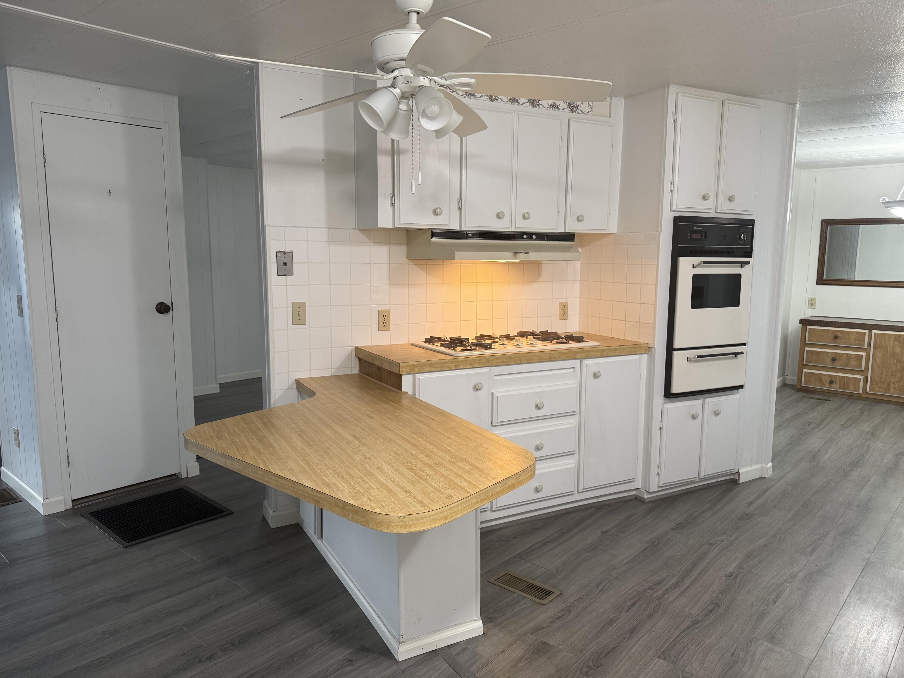 2627 W Midvalley Ave #118, Visalia, CA 93277