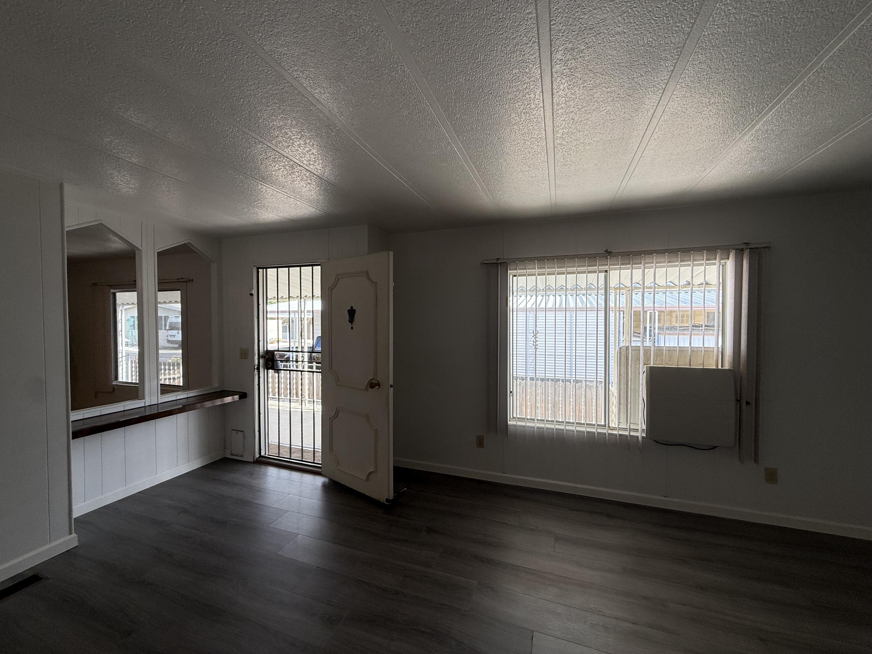 2627 W Midvalley Ave #118, Visalia, CA 93277