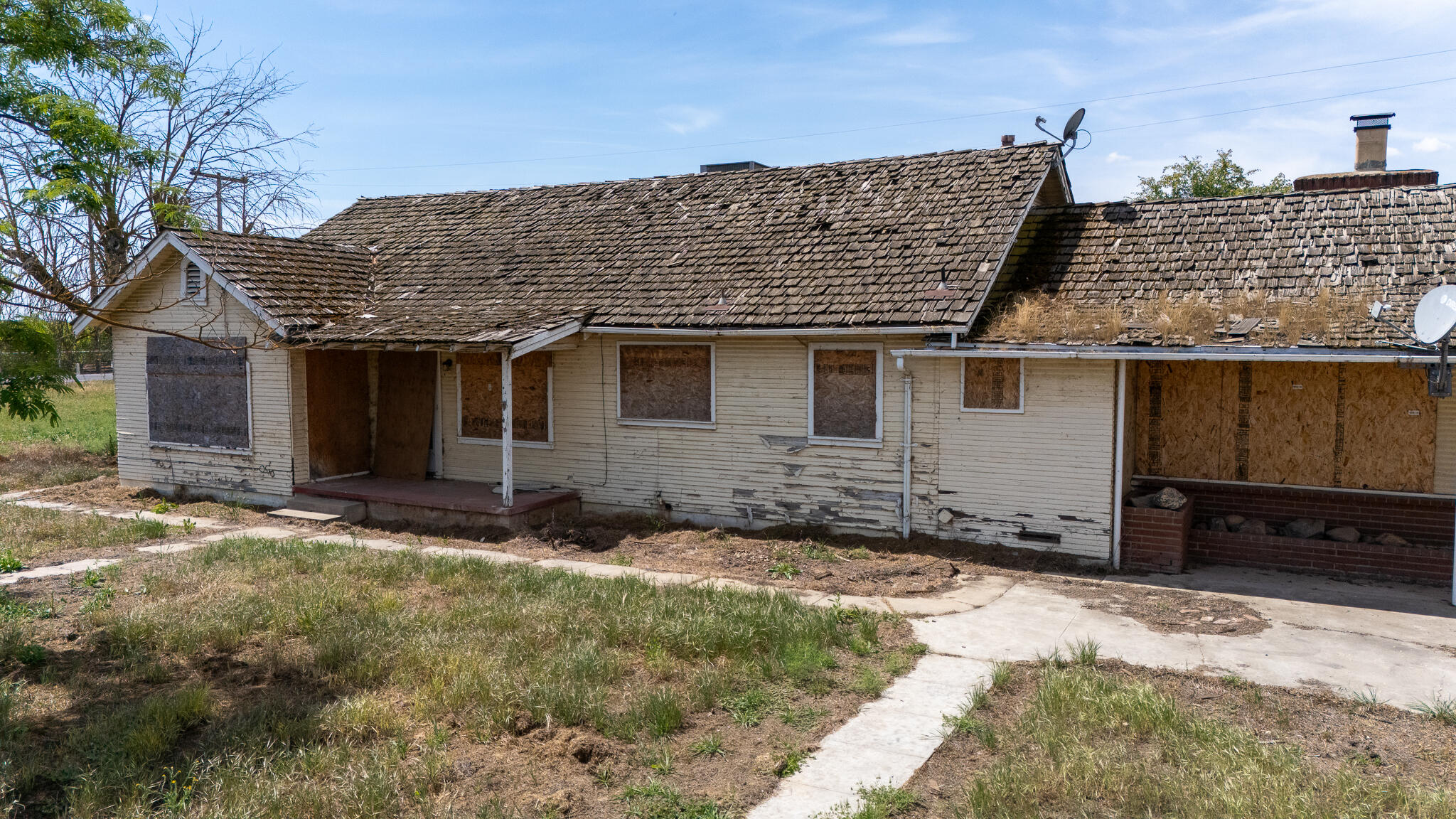 6766 Avenue 408, Dinuba, CA 93618