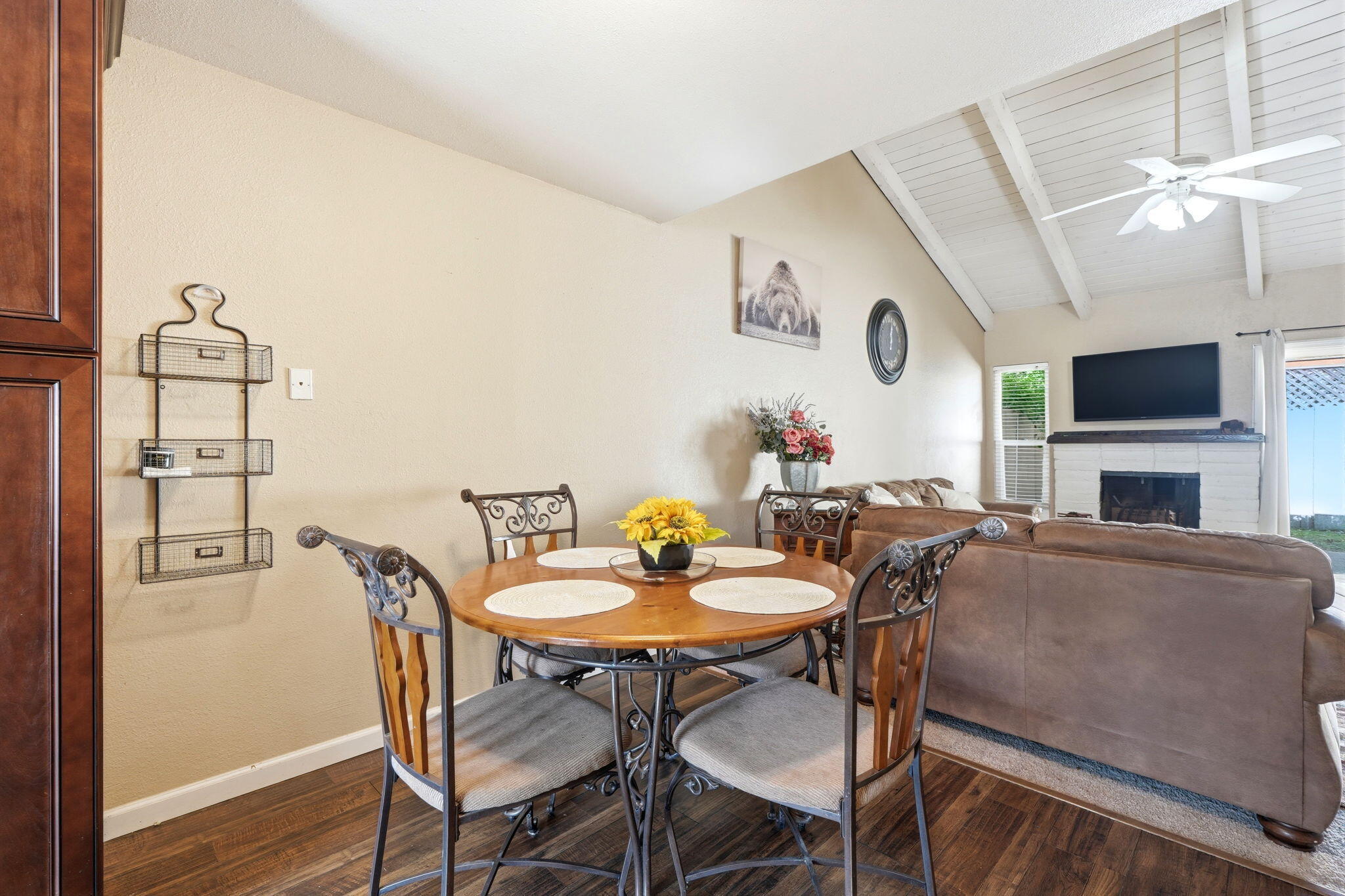 317 W Sierra Ave, Fresno, CA 93704