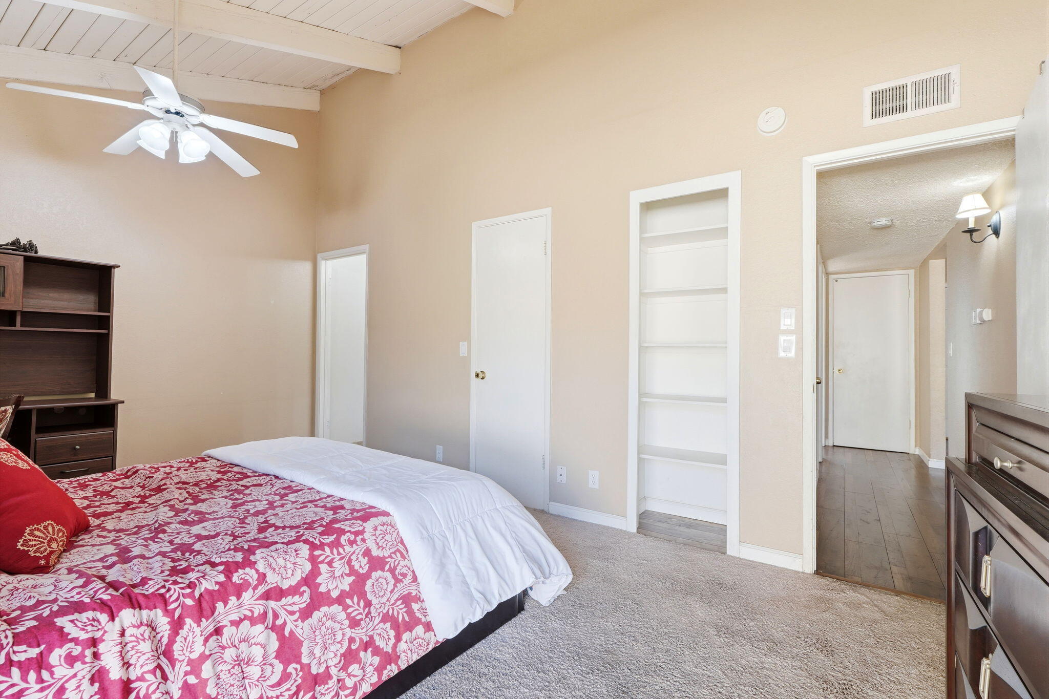 317 W Sierra Ave, Fresno, CA 93704