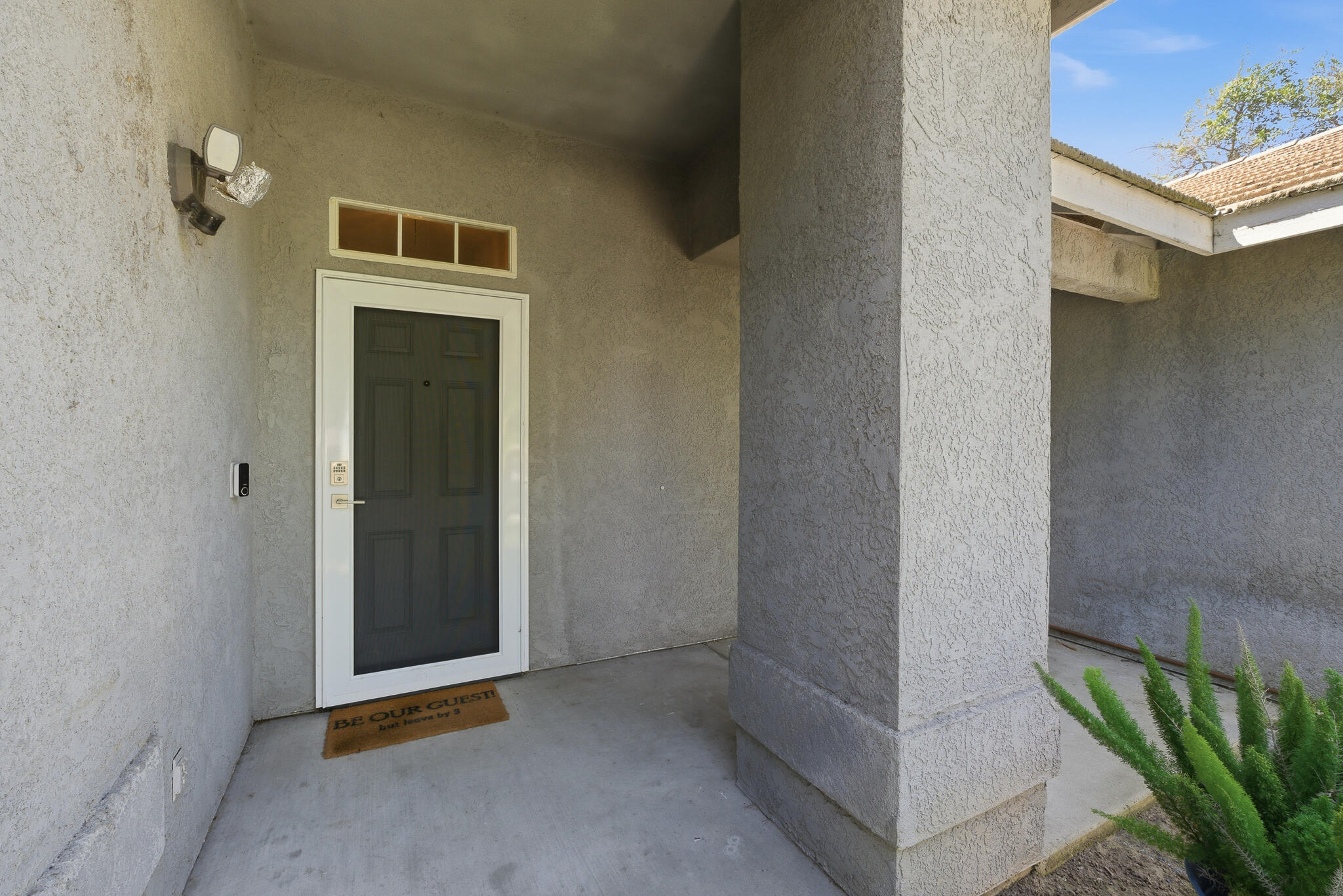 719 E Ferguson Ave, Visalia, CA 93292