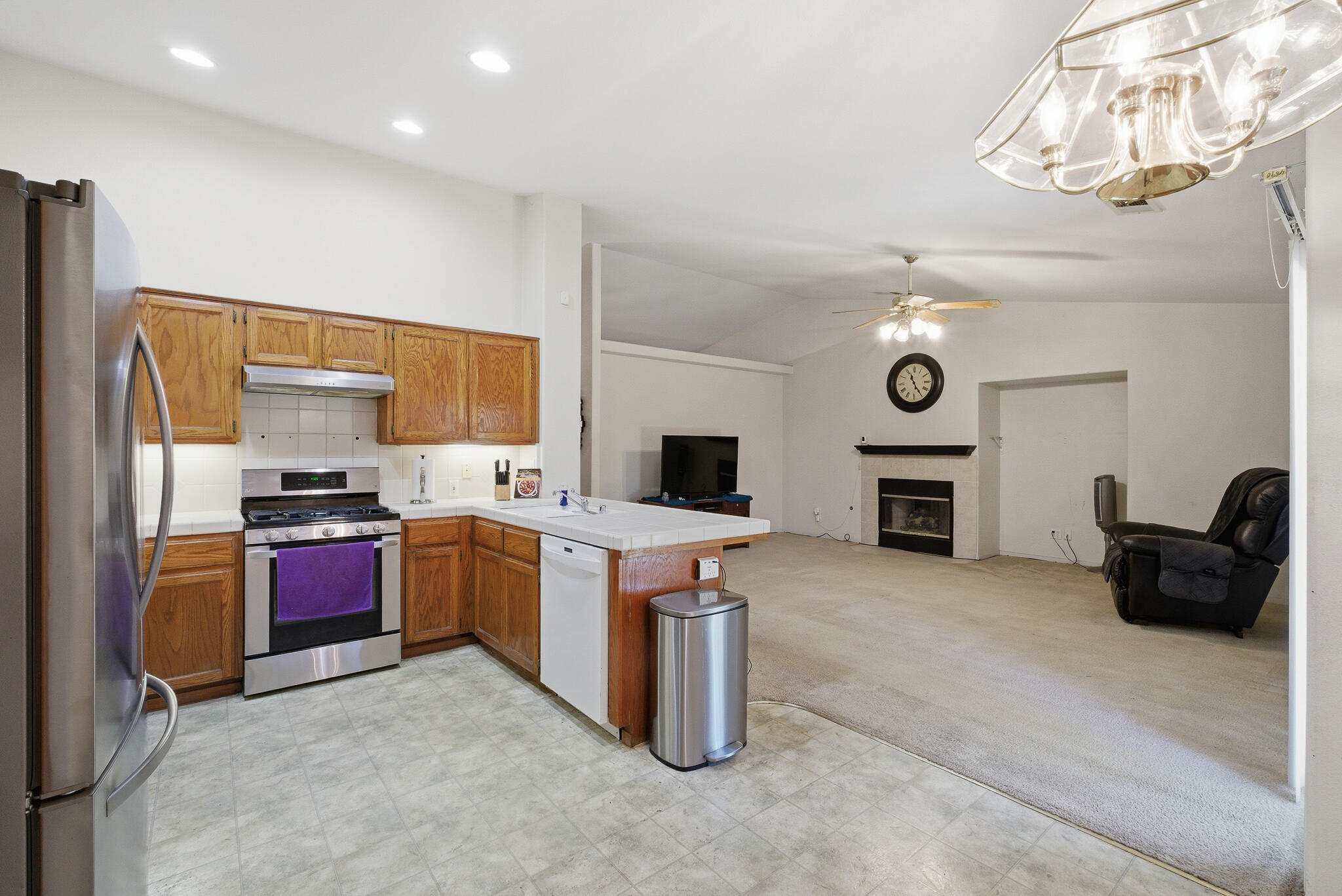 719 E Ferguson Ave, Visalia, CA 93292