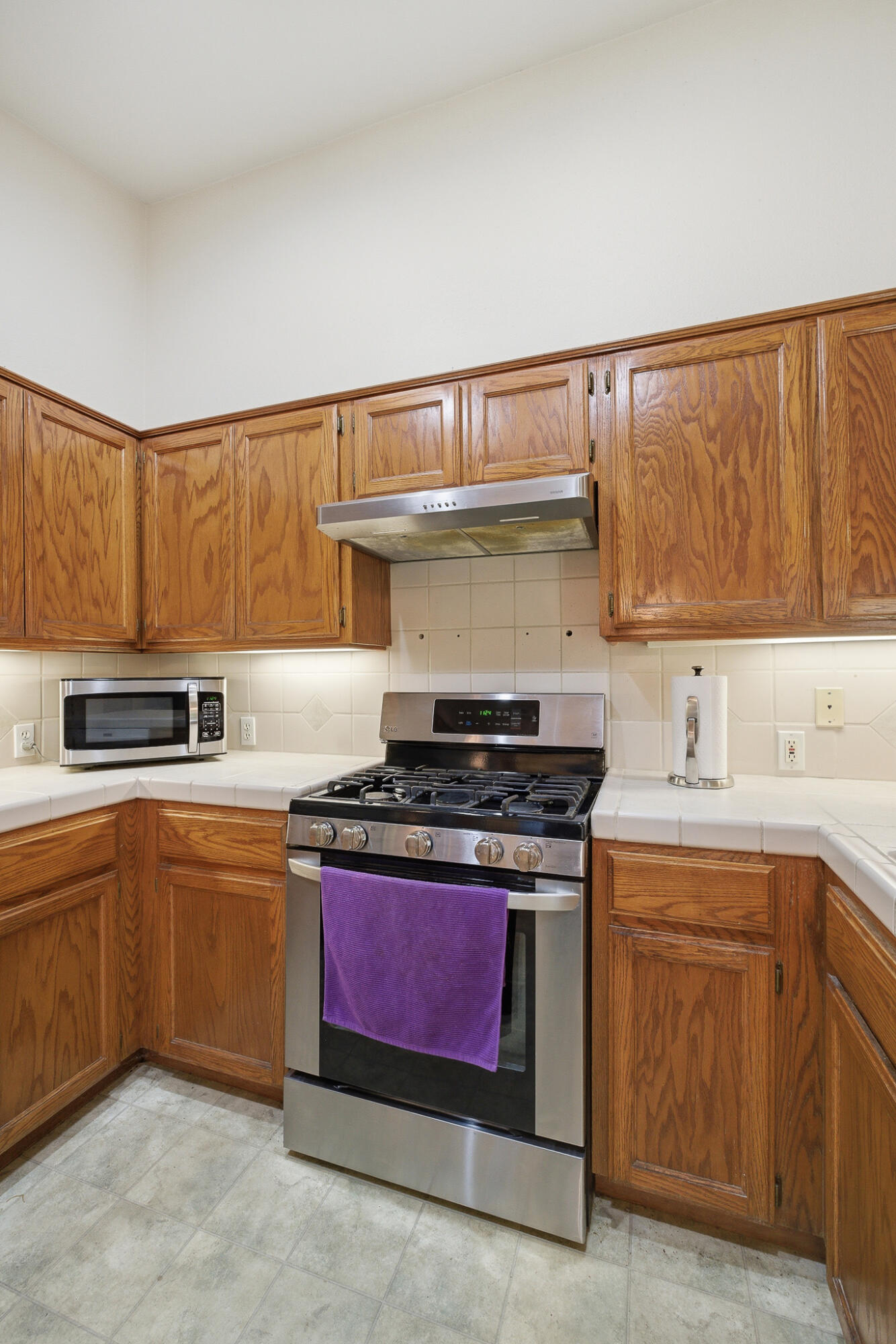 719 E Ferguson Ave, Visalia, CA 93292