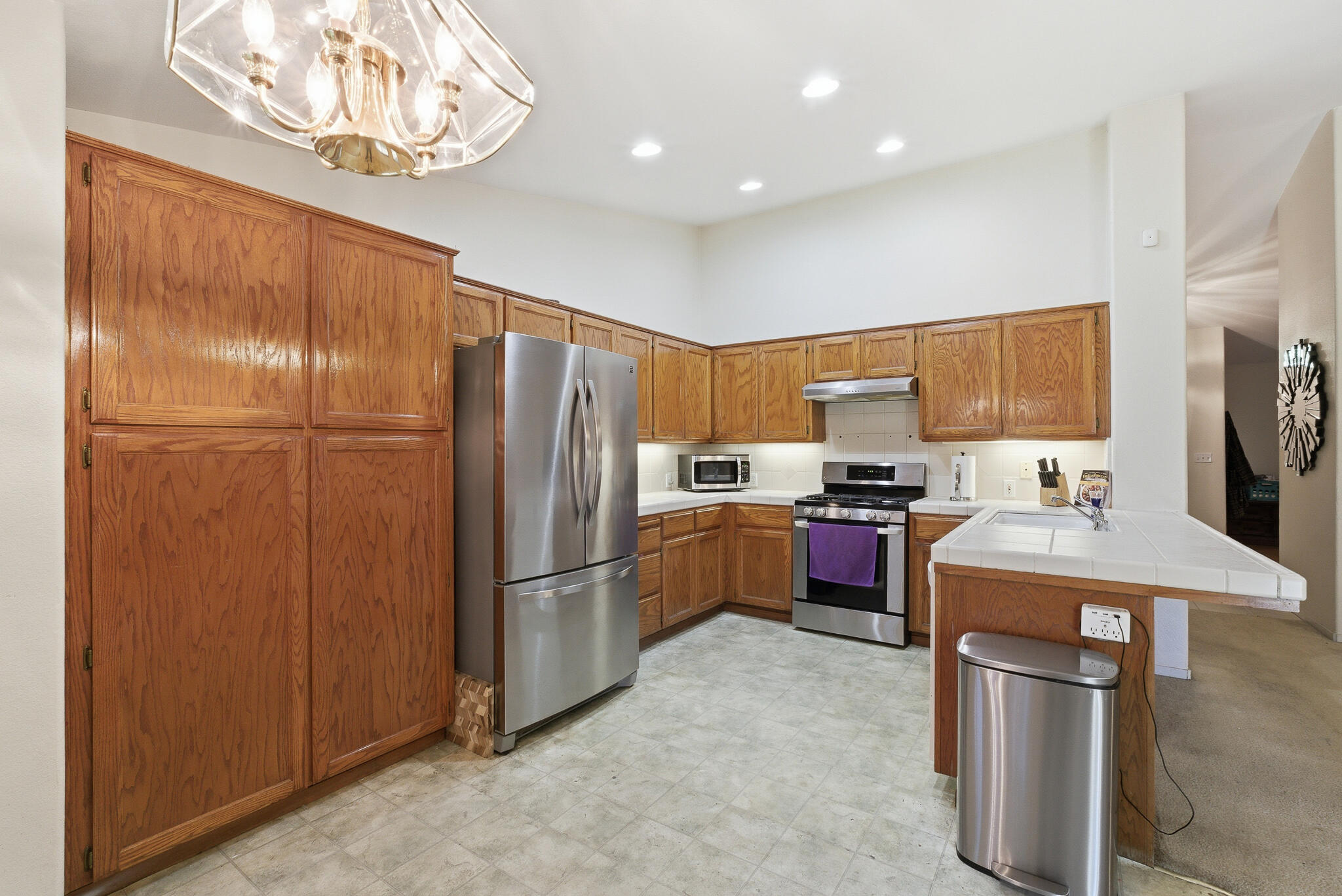 719 E Ferguson Ave, Visalia, CA 93292