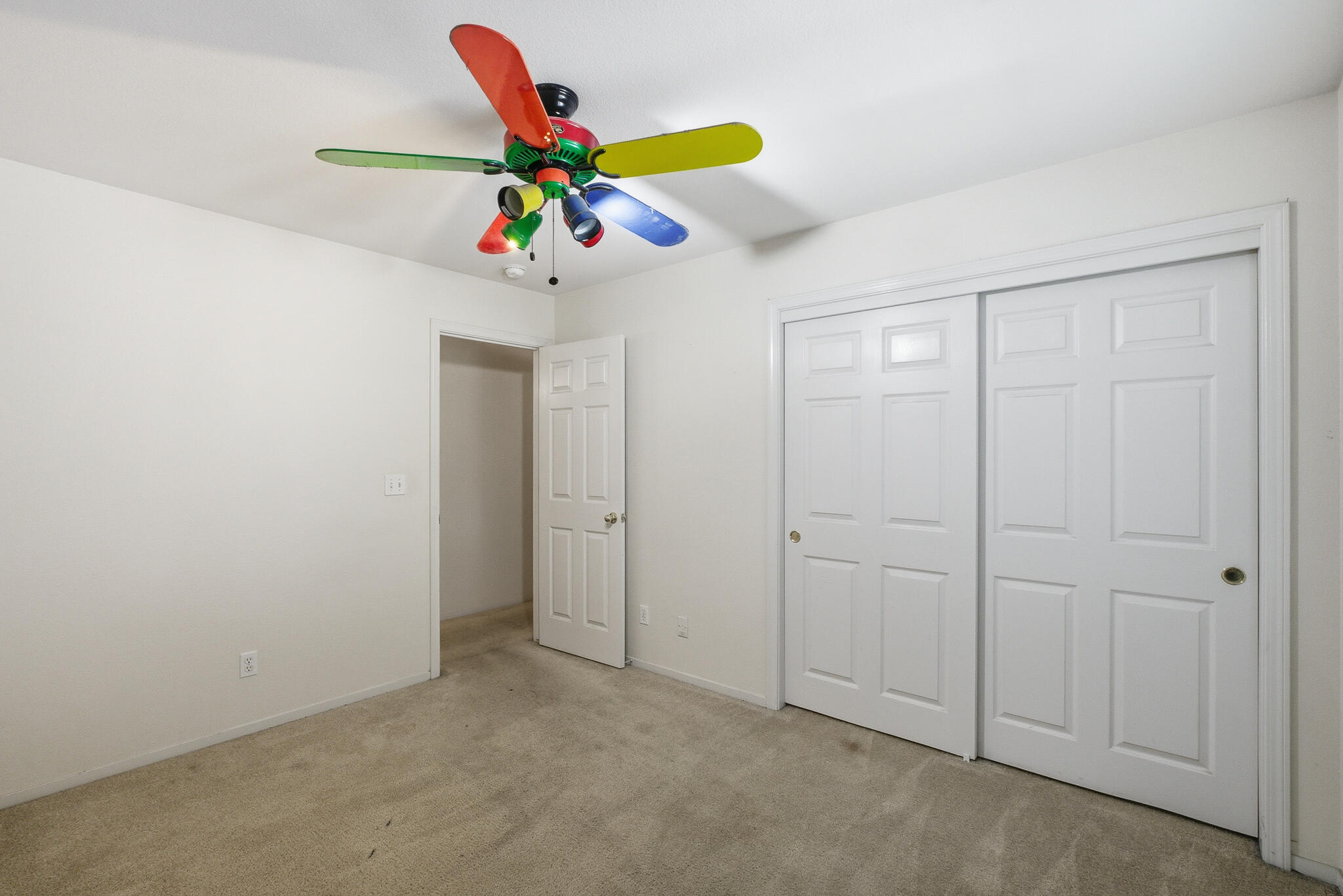 719 E Ferguson Ave, Visalia, CA 93292