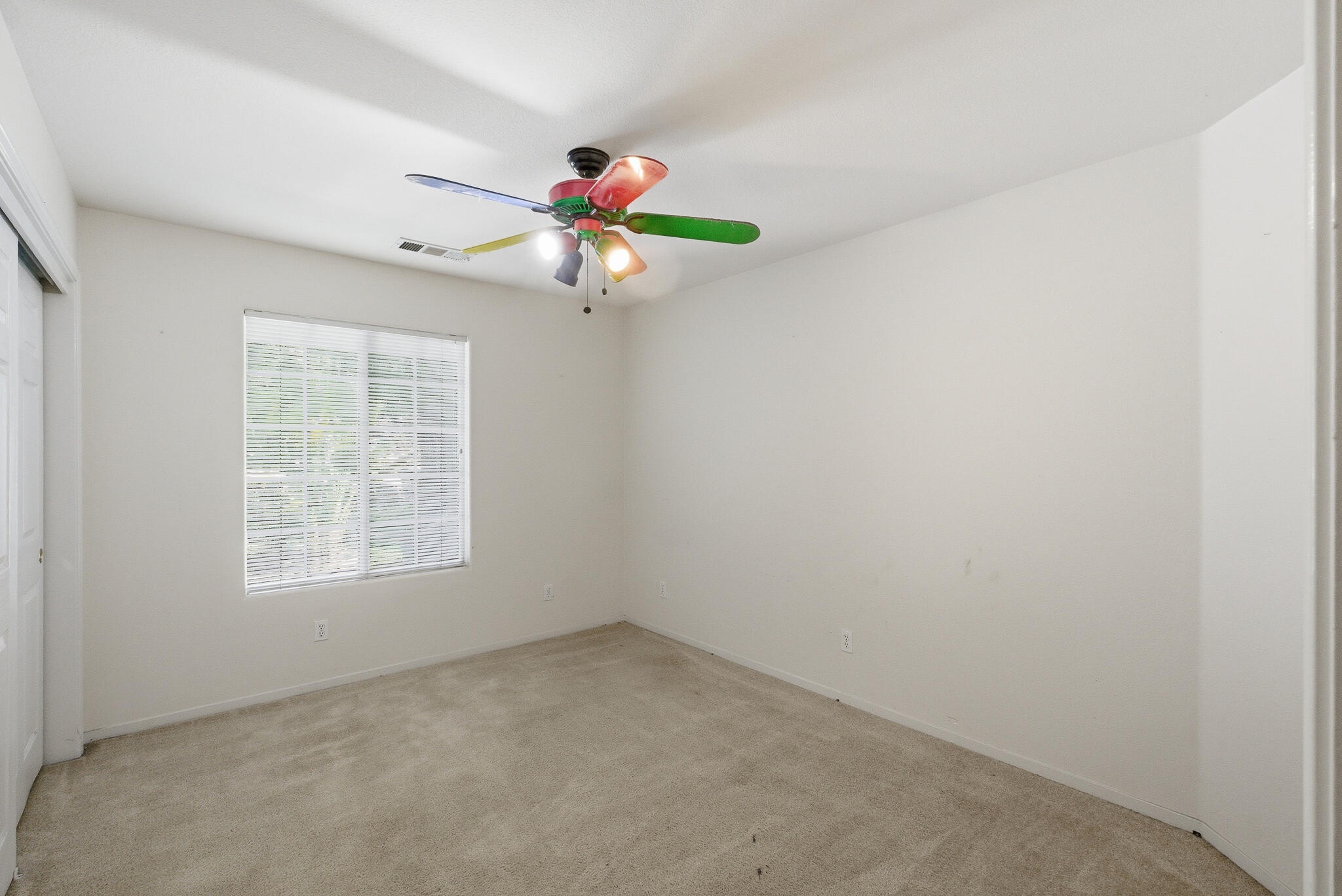 719 E Ferguson Ave, Visalia, CA 93292