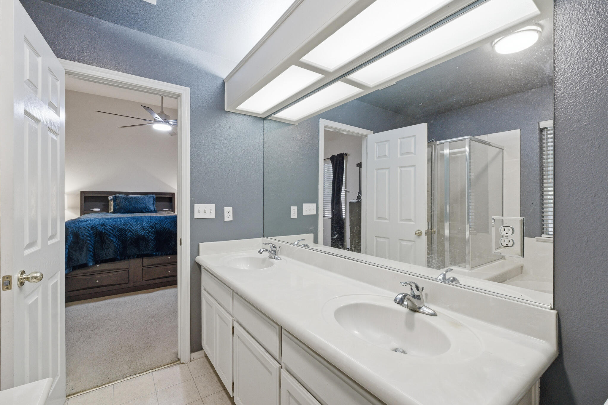 719 E Ferguson Ave, Visalia, CA 93292