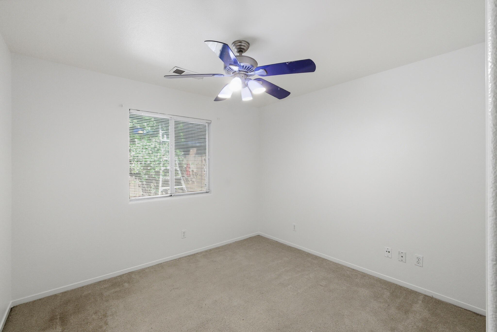 719 E Ferguson Ave, Visalia, CA 93292