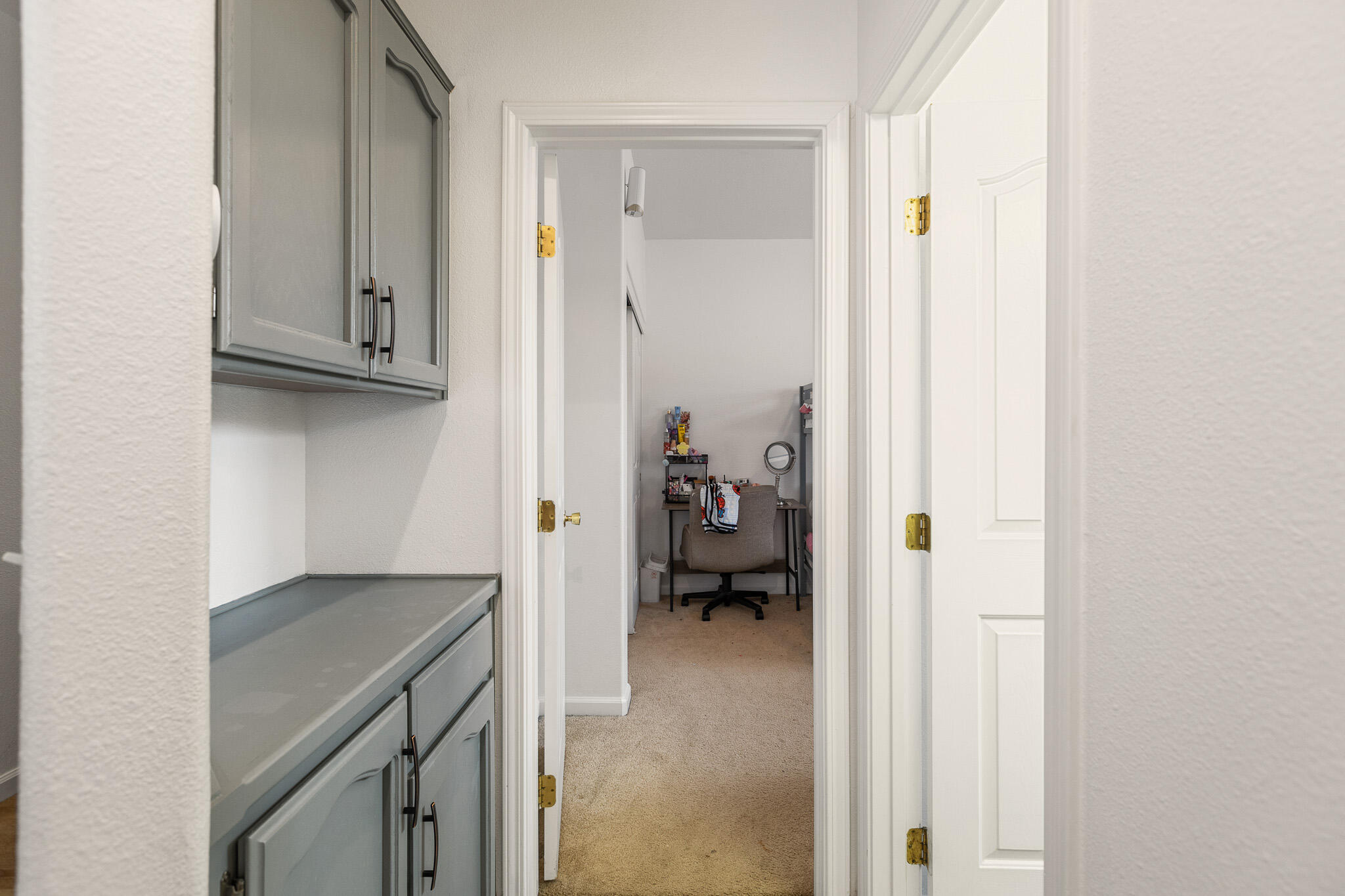 722 W Marilyn Ct, Farmersville, CA 93223