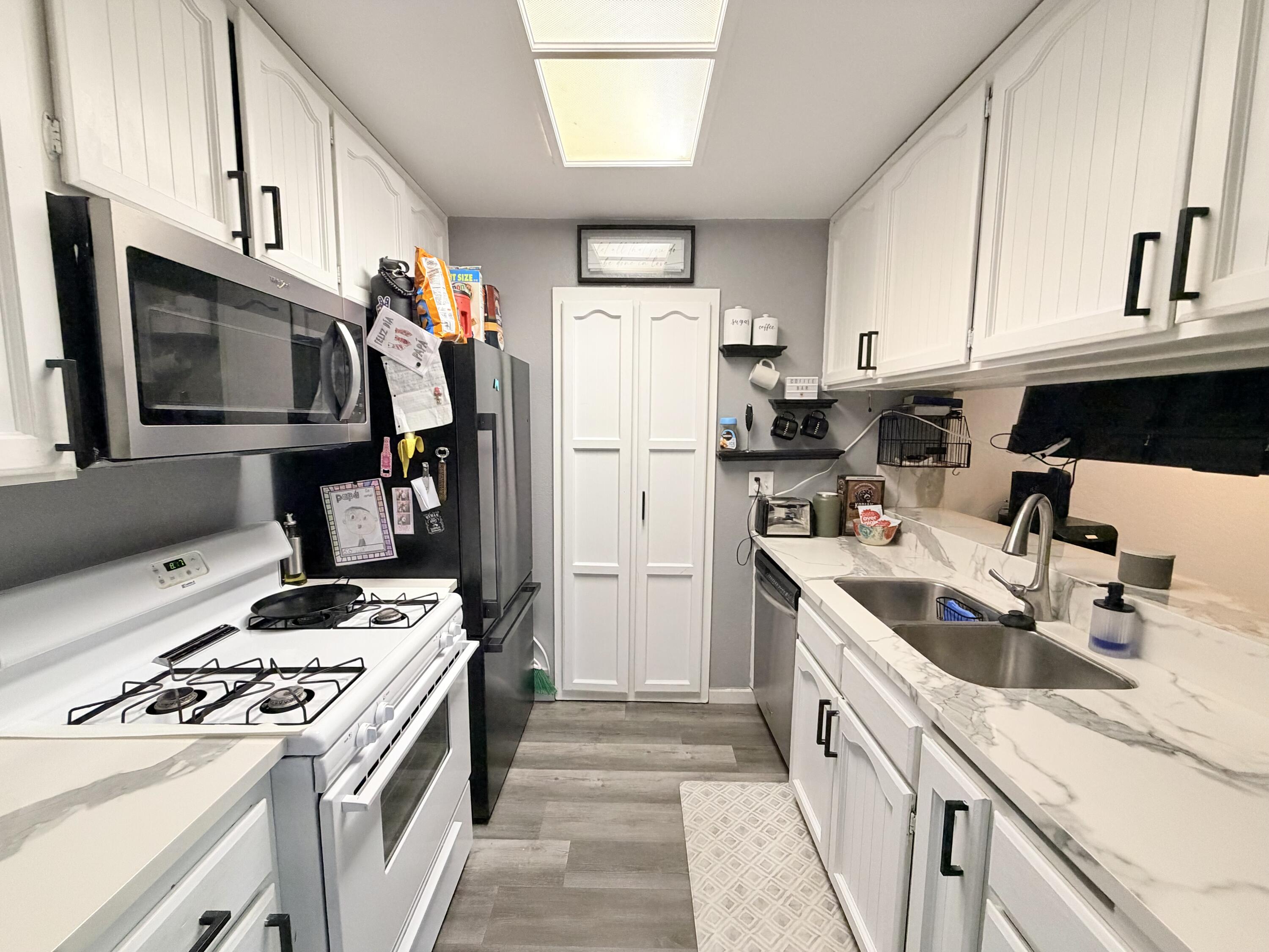 1112 W Bel Aire, Porterville, CA 93257