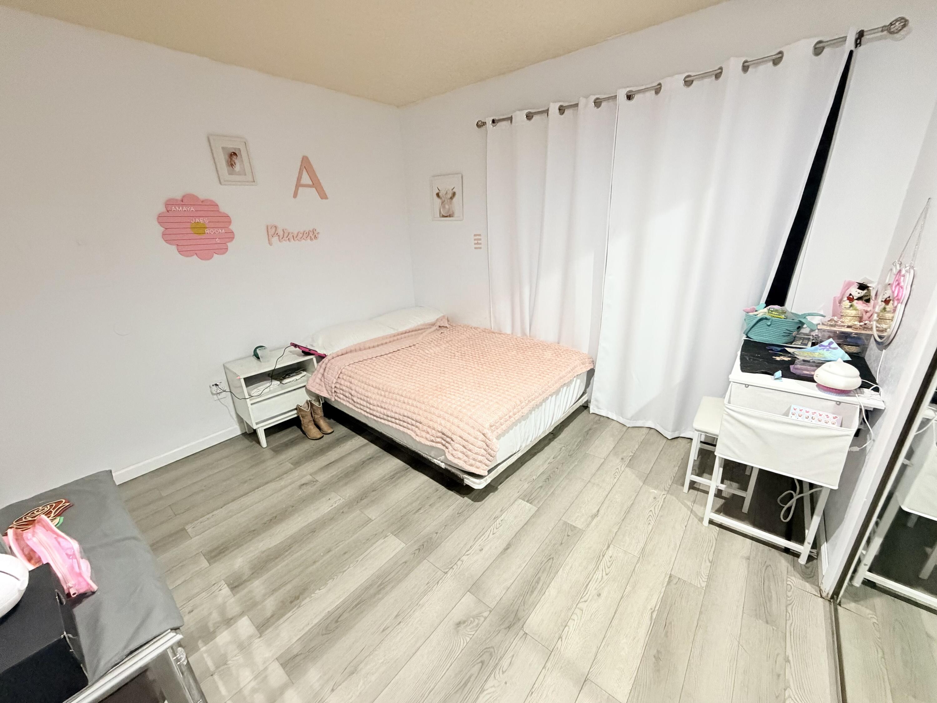 1112 W Bel Aire, Porterville, CA 93257