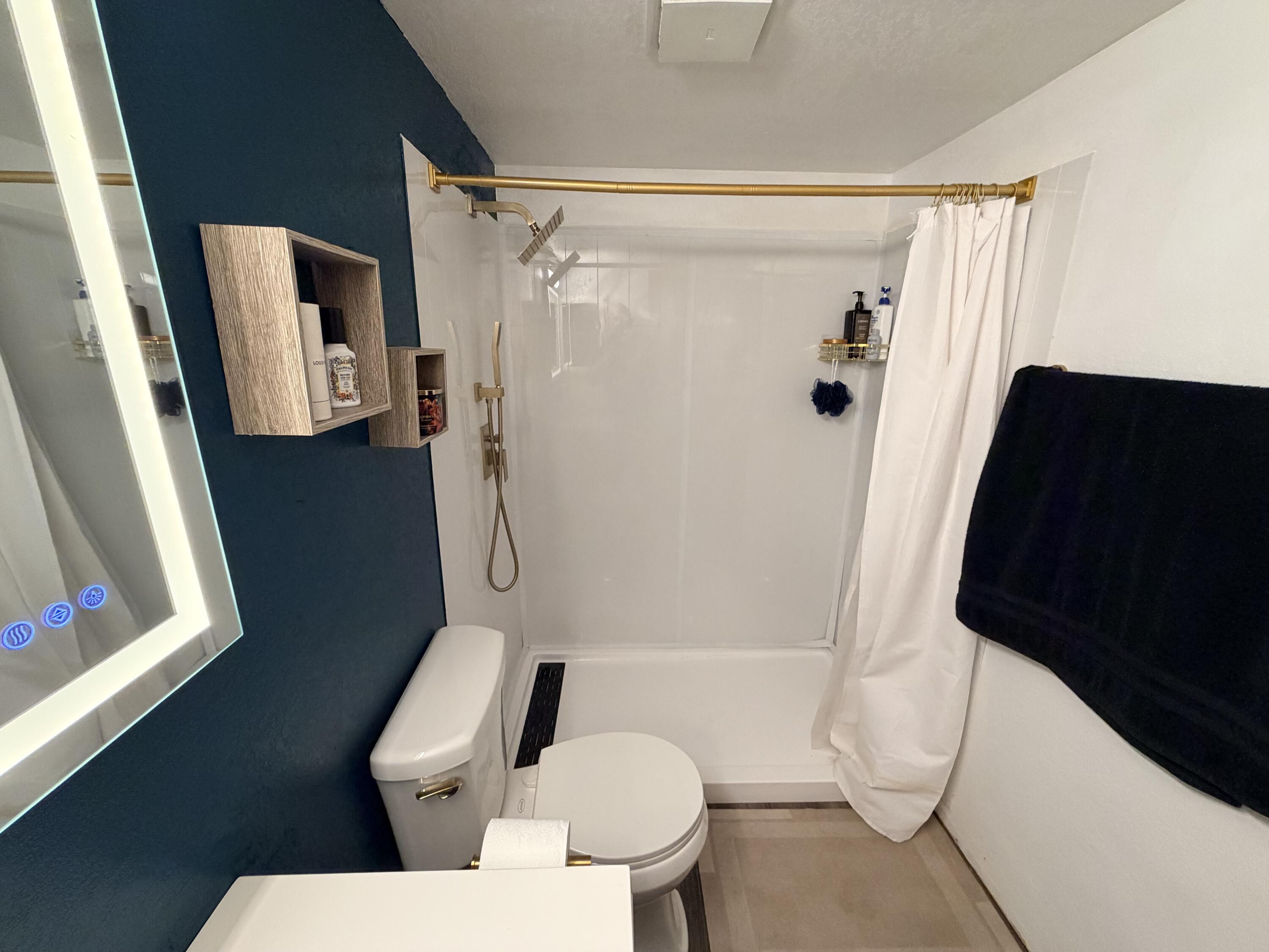 1112 W Bel Aire, Porterville, CA 93257