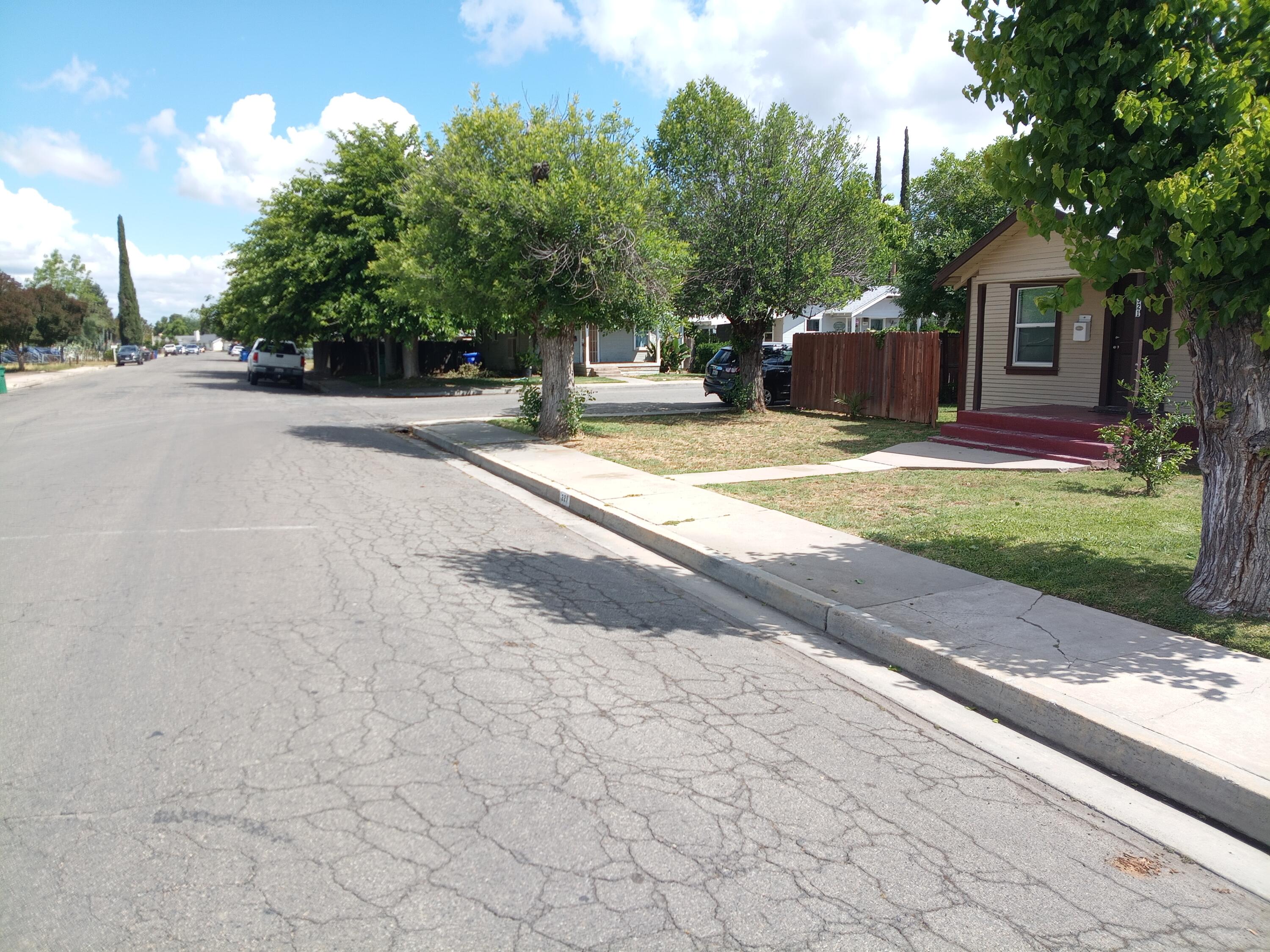 321 N Orange Ave, Exeter, CA 93221