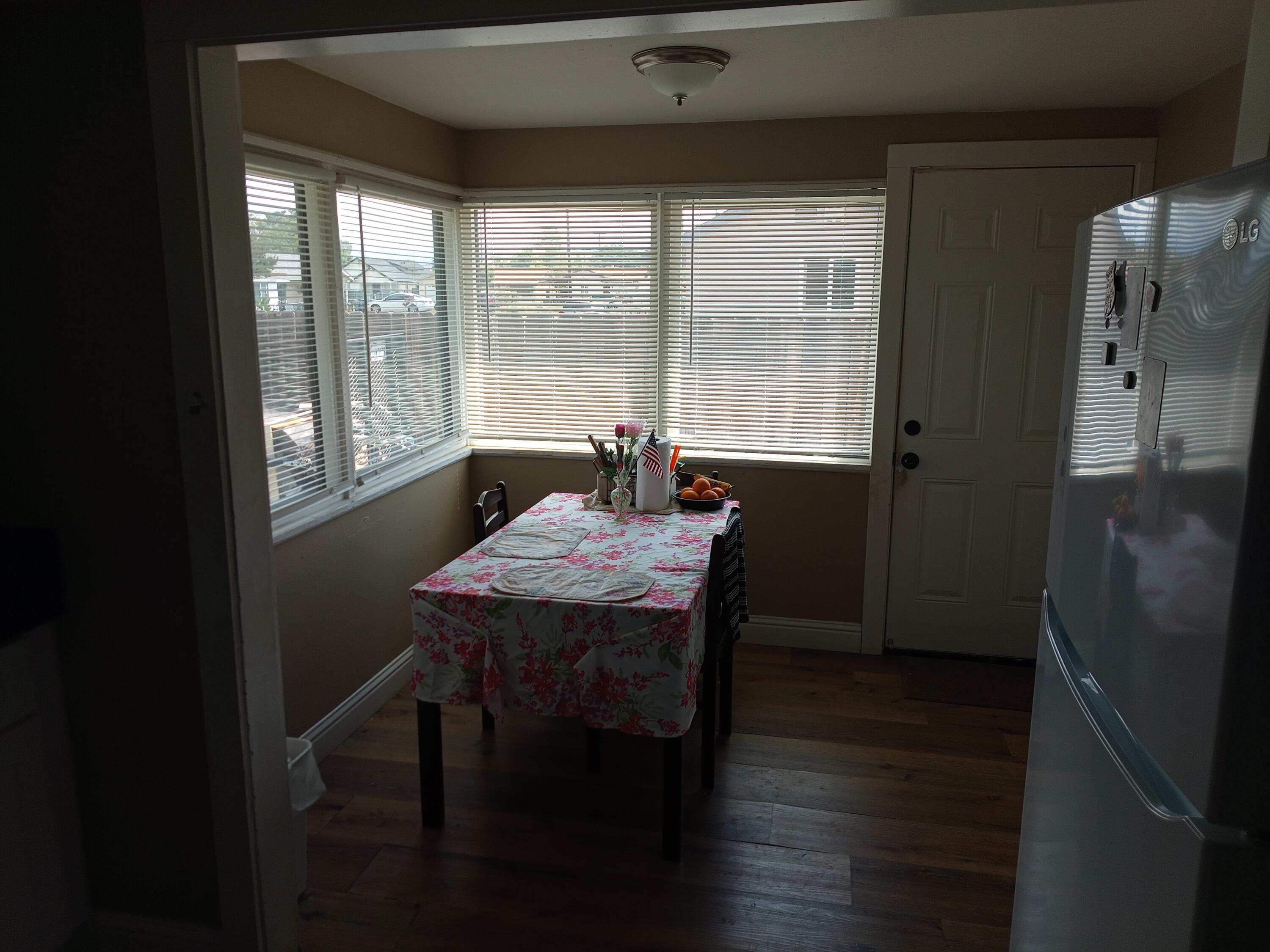 321 N Orange Ave, Exeter, CA 93221