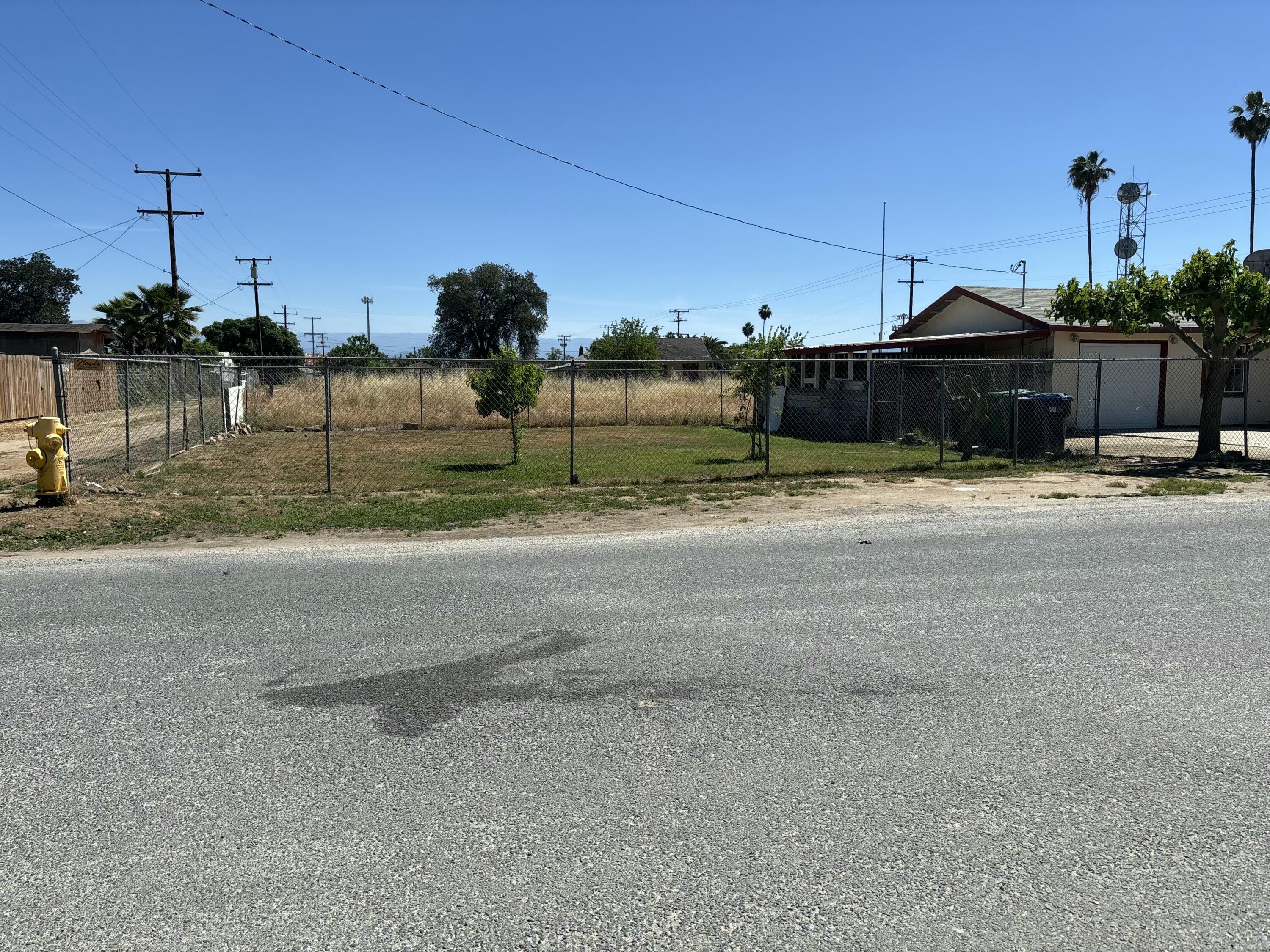 5610 Rd 234, Ducor, CA 93218