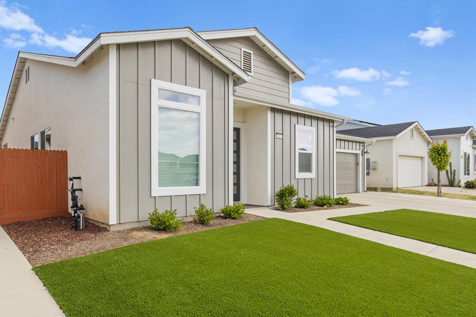 412 E Newton Ave, Visalia, CA 93291