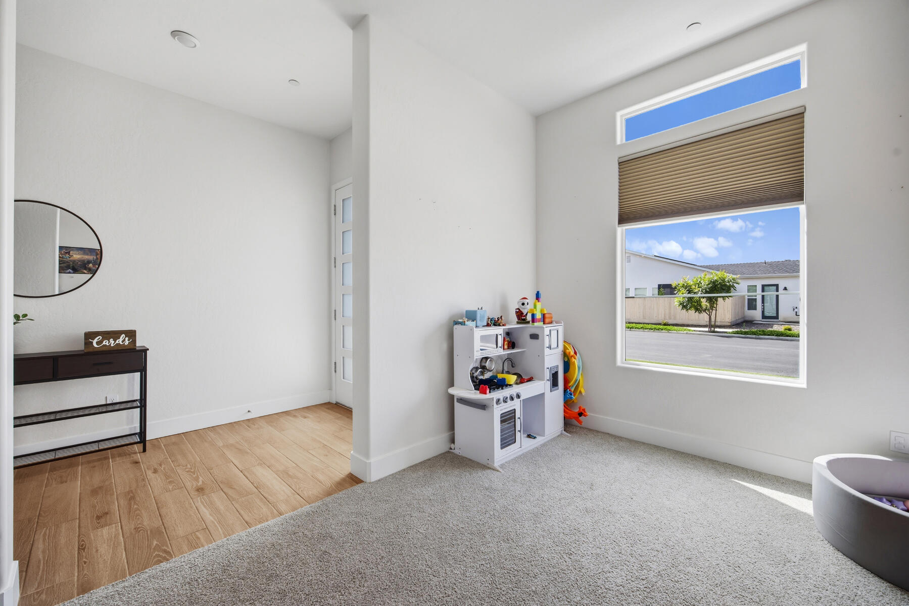 412 E Newton Ave, Visalia, CA 93291