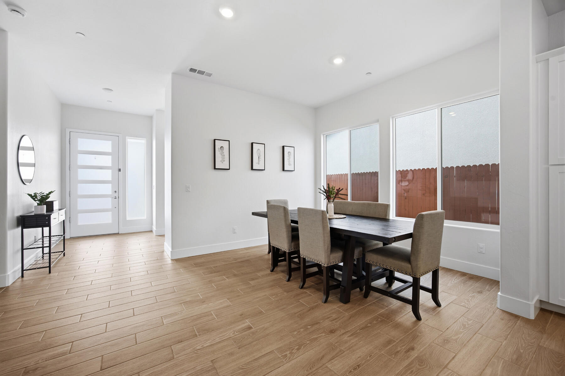 412 E Newton Ave, Visalia, CA 93291