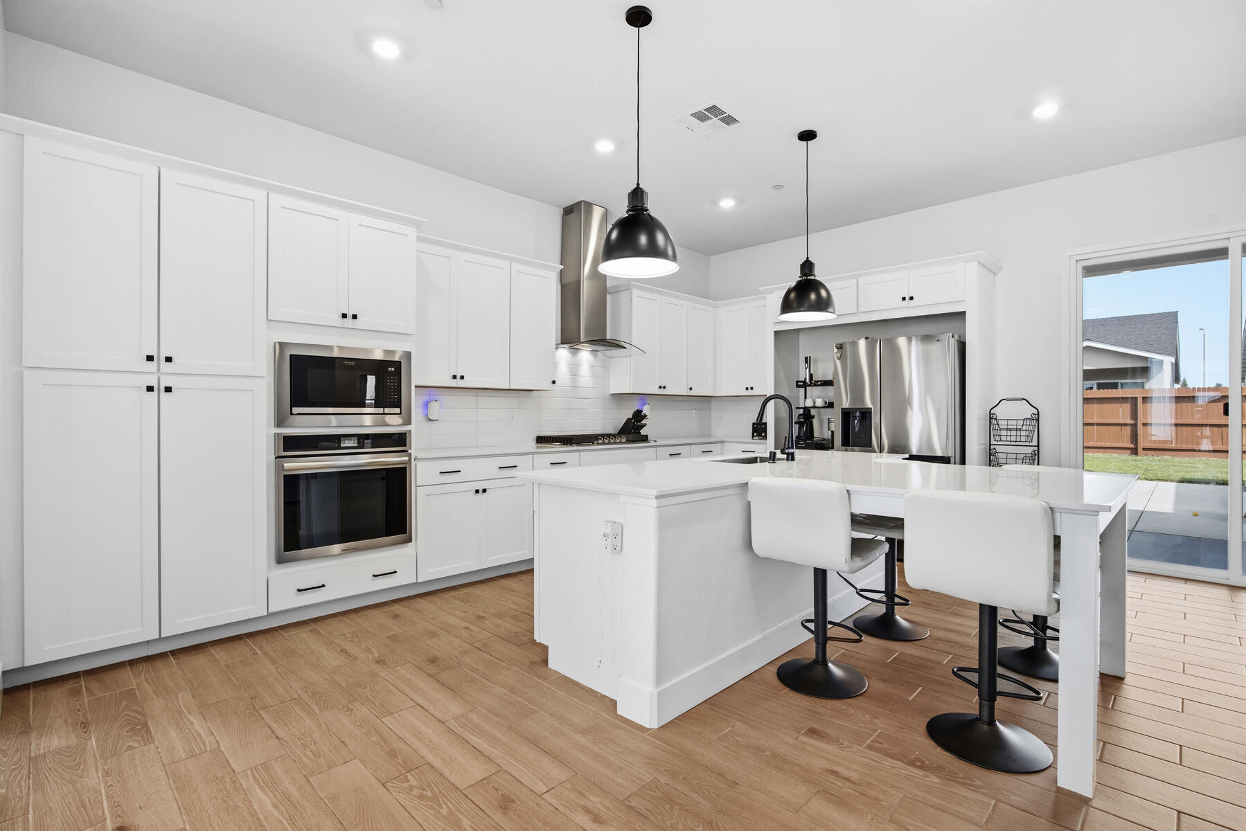 412 E Newton Ave, Visalia, CA 93291