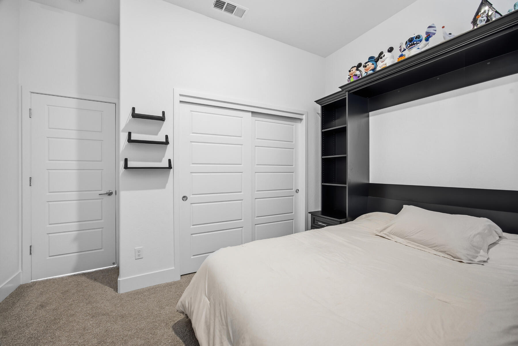 412 E Newton Ave, Visalia, CA 93291