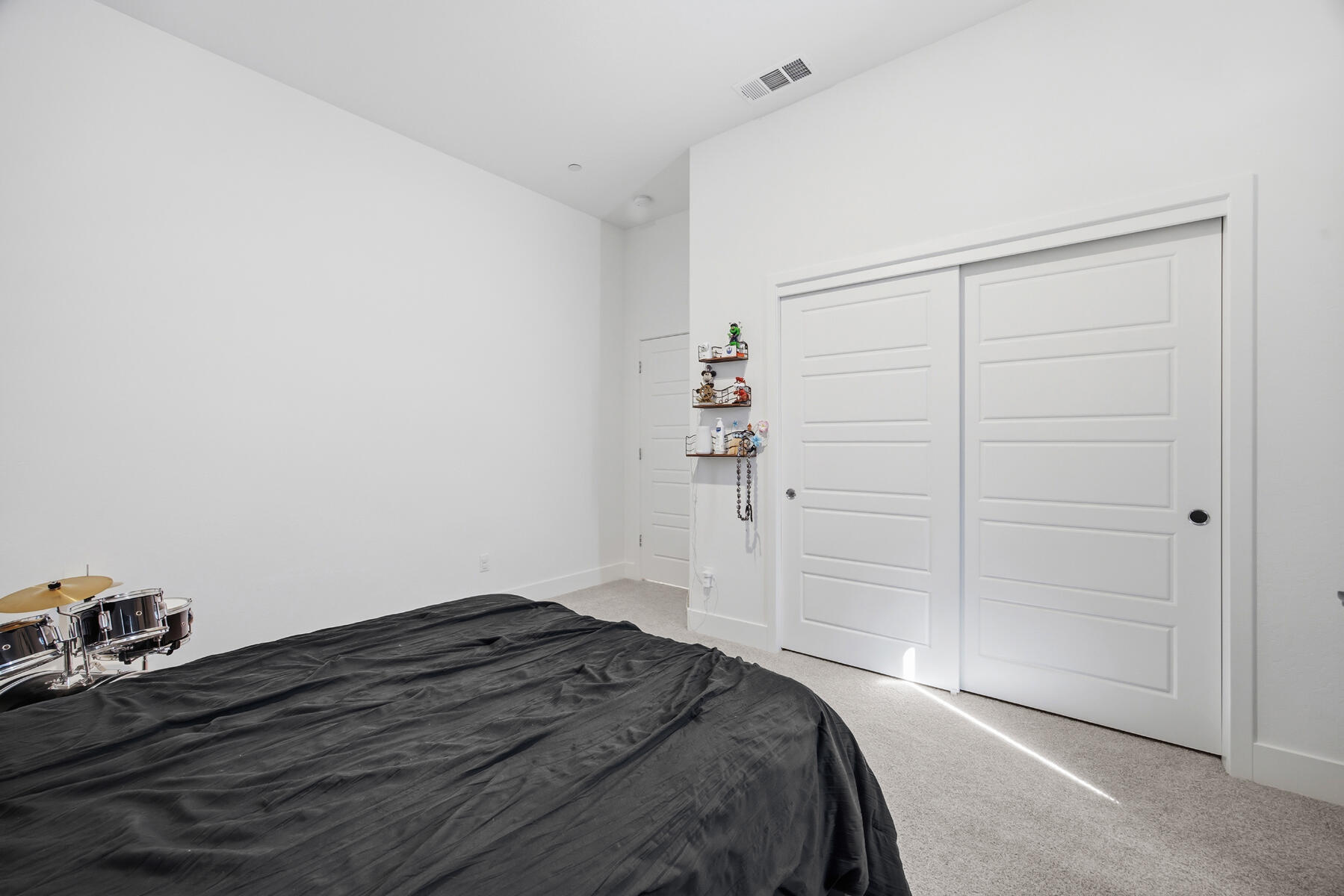 412 E Newton Ave, Visalia, CA 93291