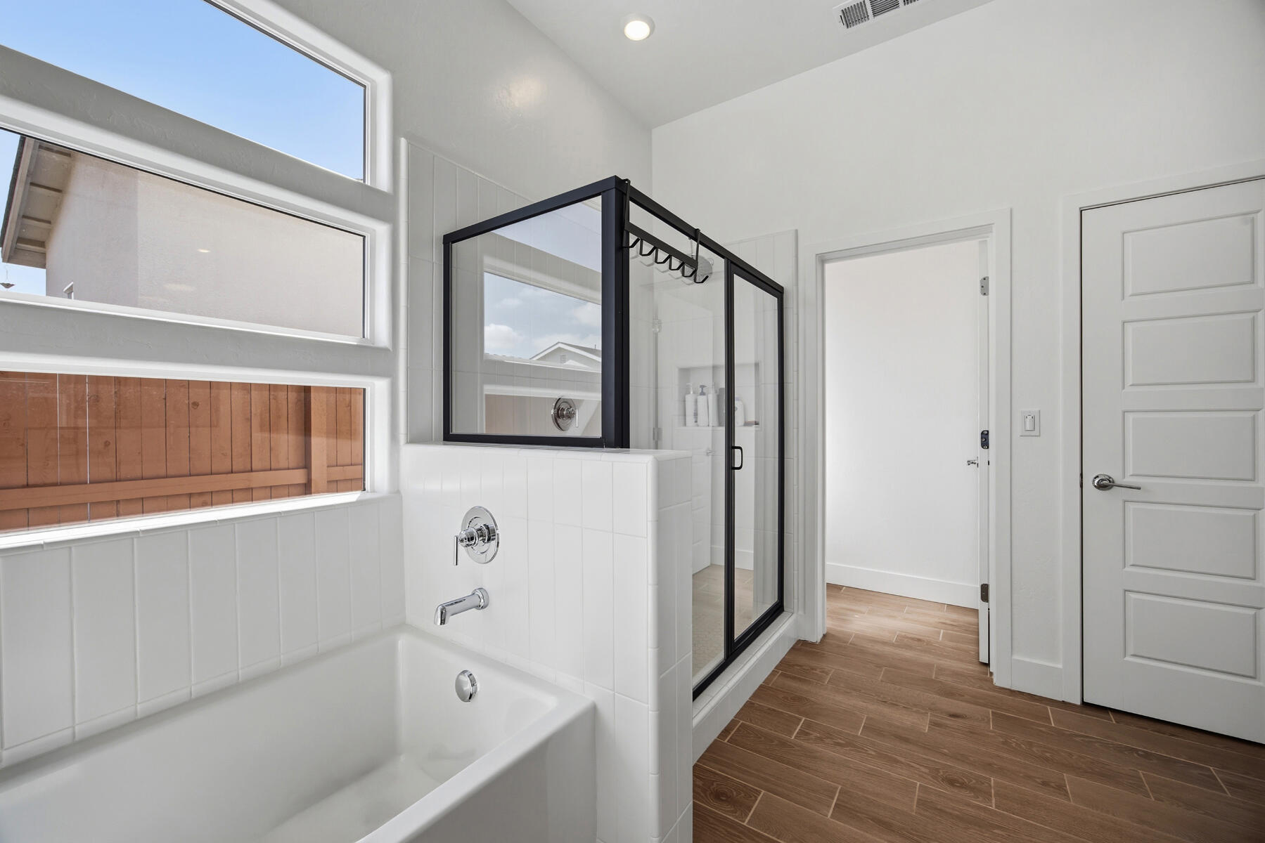 412 E Newton Ave, Visalia, CA 93291