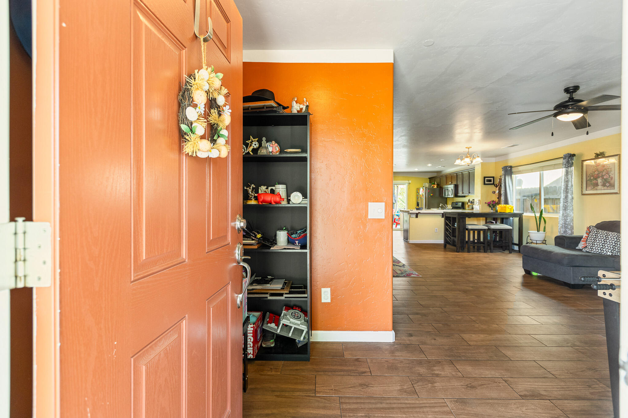 1544 Santa Cruz Ave, Tulare, CA 93274