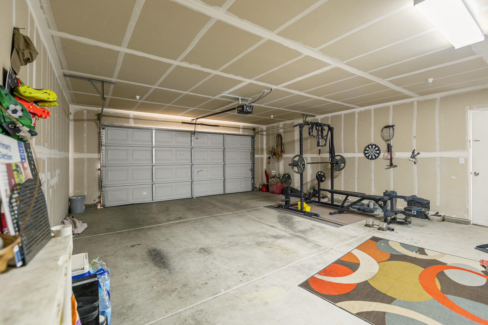 1544 Santa Cruz Ave, Tulare, CA 93274