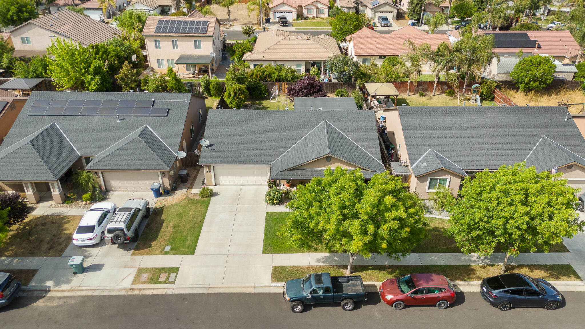 1544 Santa Cruz Ave, Tulare, CA 93274