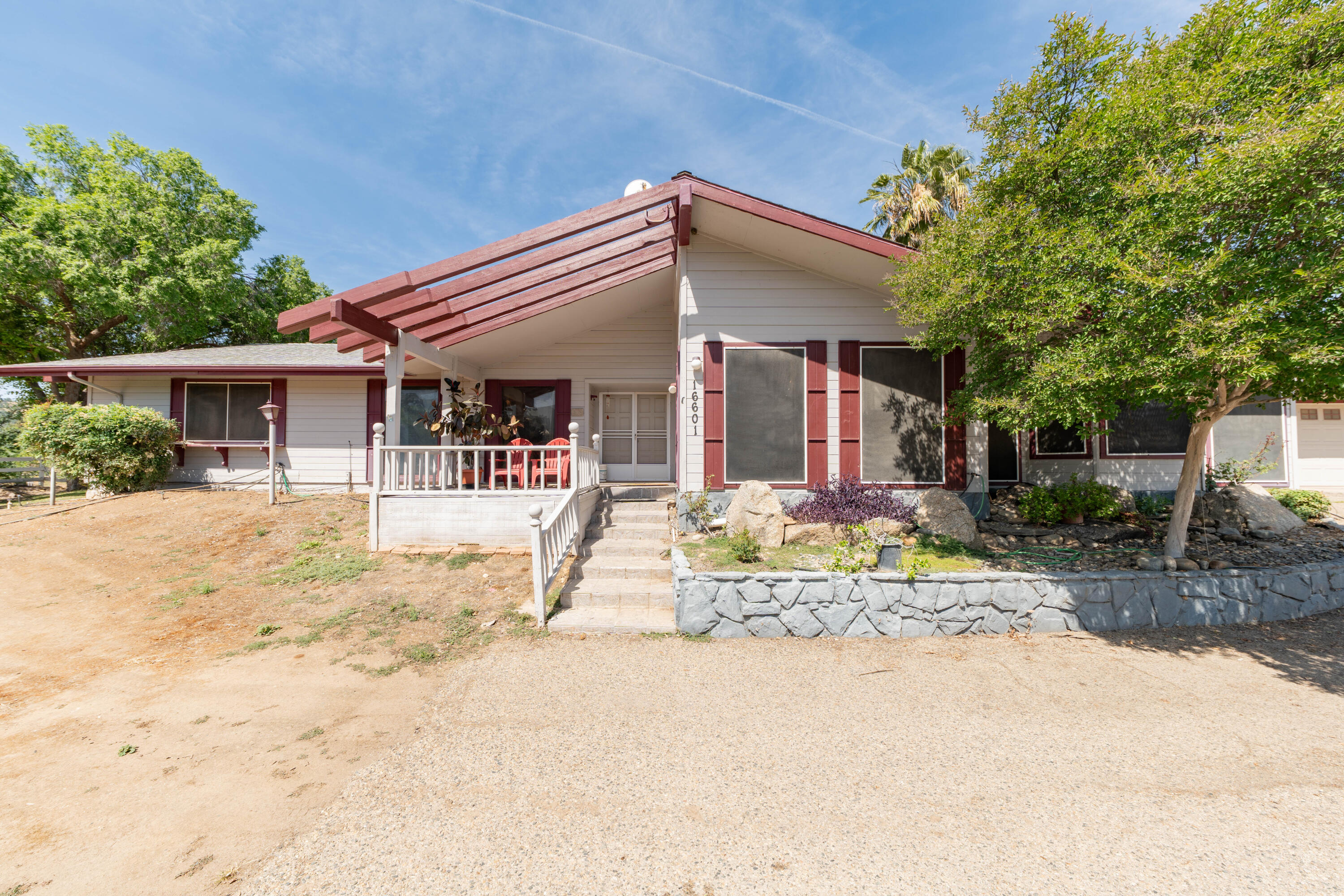 16601 Mustang Dr, Springville, CA 93265